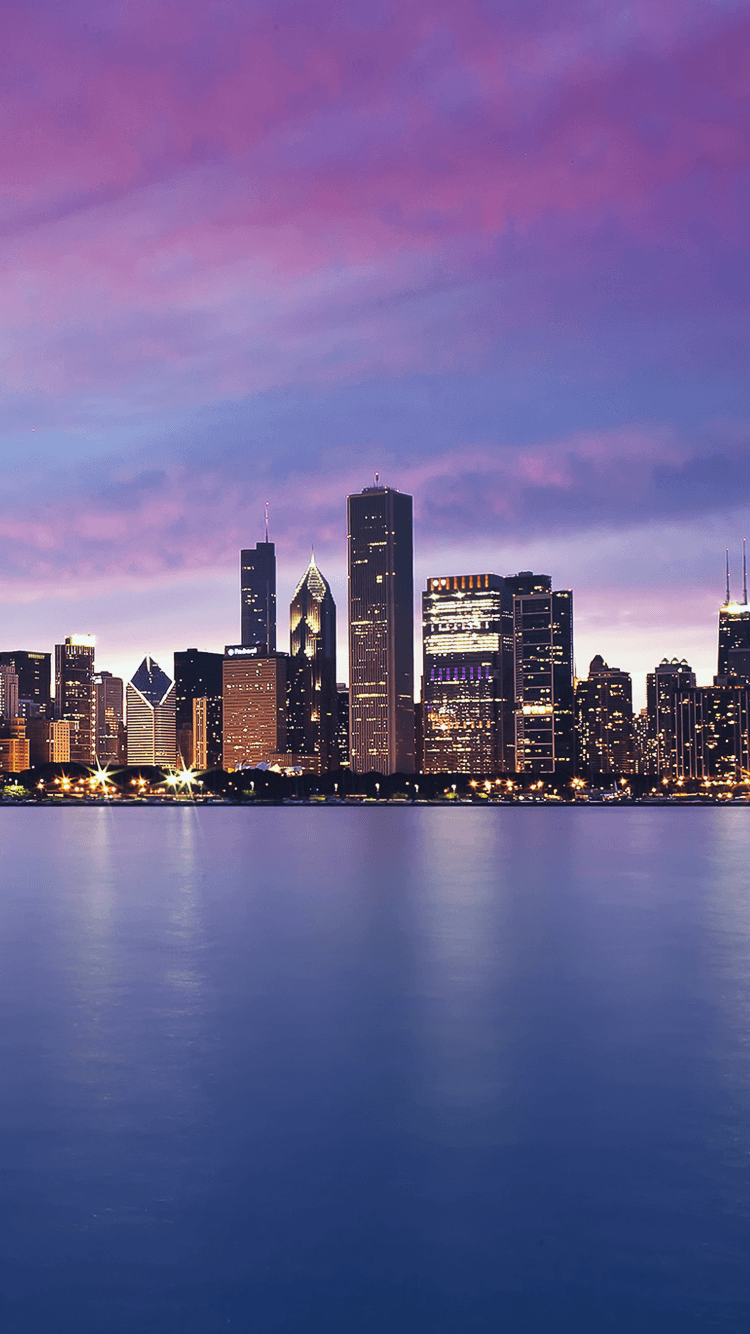 750x1334 Chicago Sky Purple Wallpaper