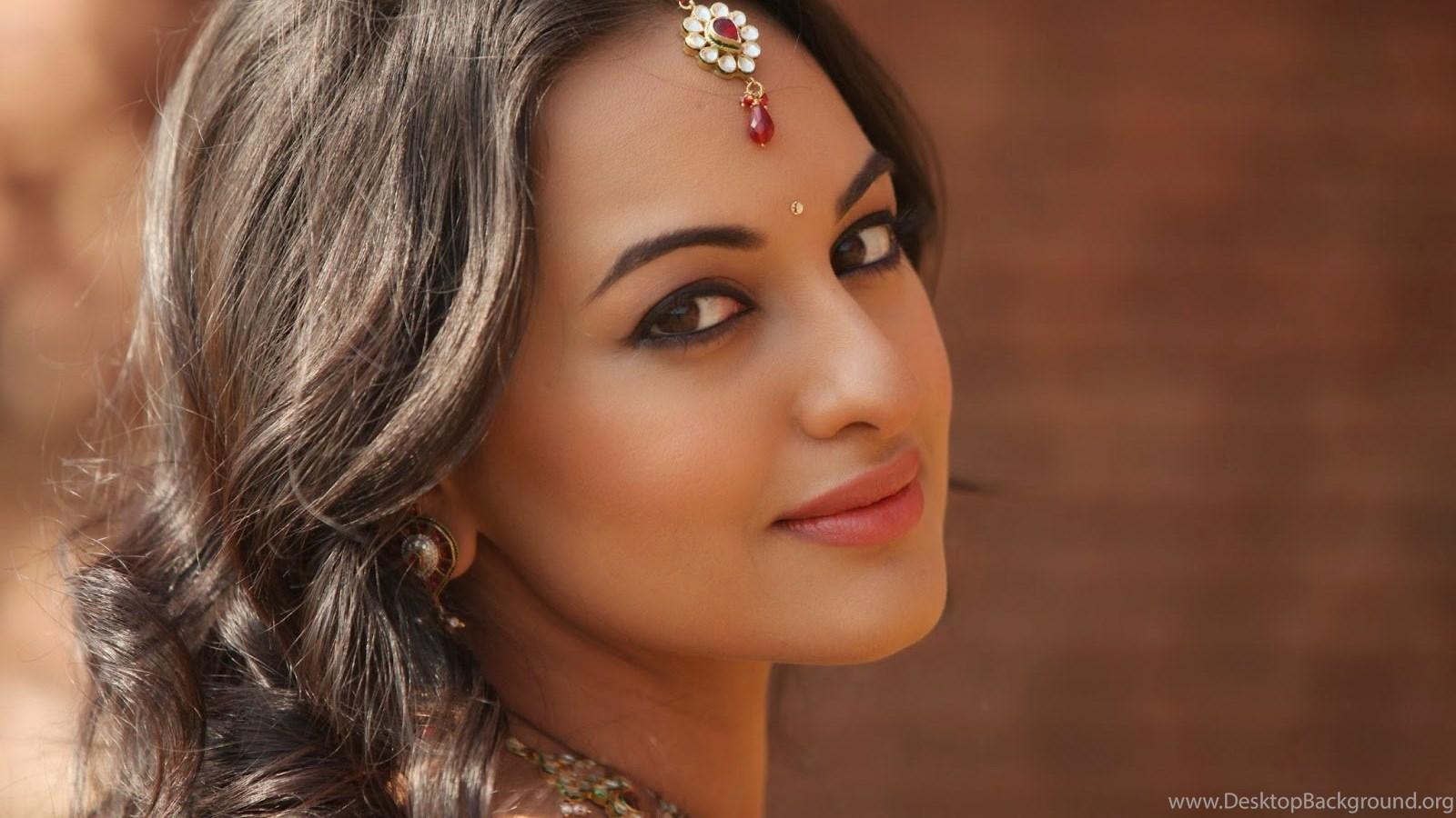 1600x900 Hot Wallpaper Of Bollywood Actress HD Wallpaper Desktop Background