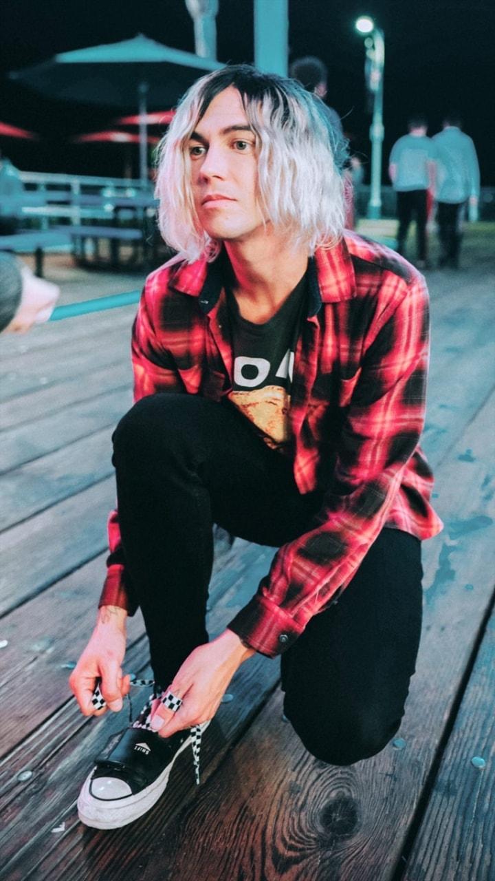 720x1280 image about Kellin Quinn ❤️