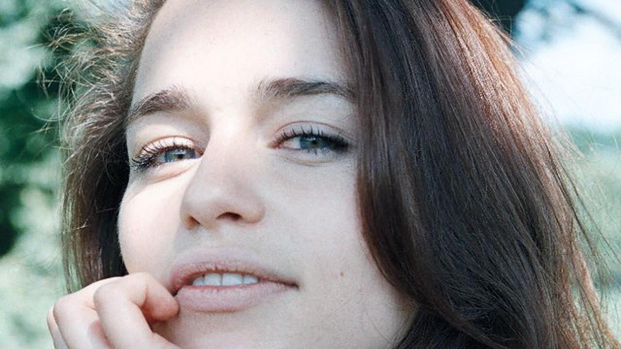 1280x720 emilia Clarke Wallpaper