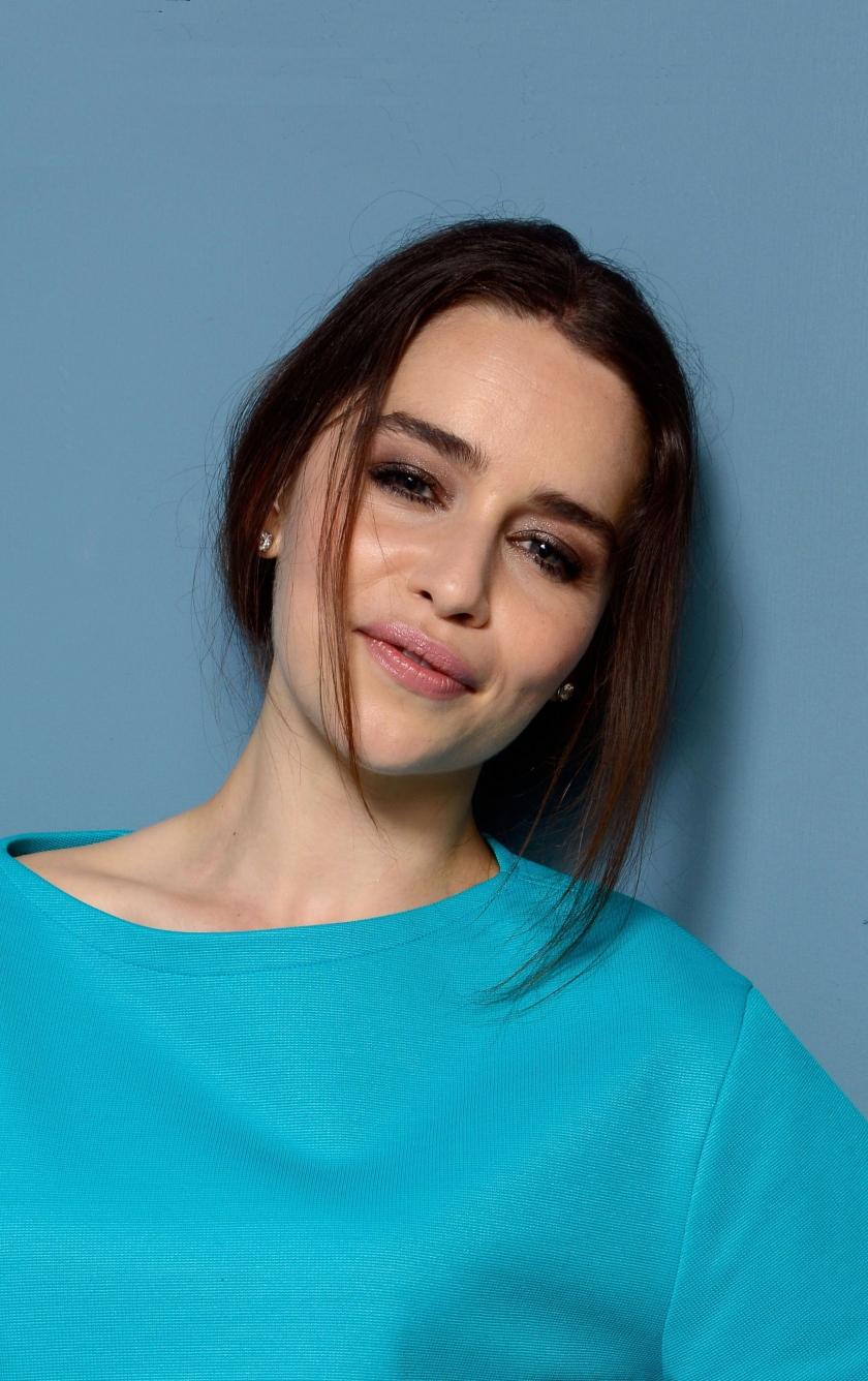 840x1336 Download 840x1336 wallpaper emilia clarke, blue dress, smile, iphone iphone 5s, iphone 5c, ipod touch, 840x1336 HD image, background, 6817