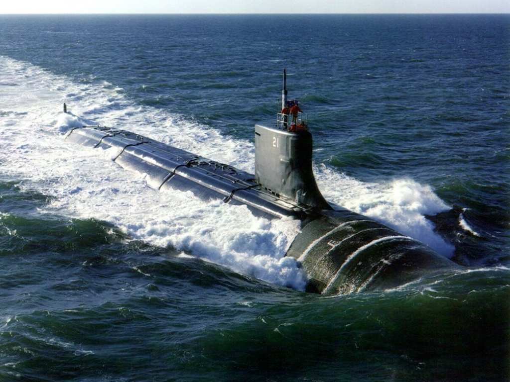 1024x768 US Navy Submarine Wallpaper