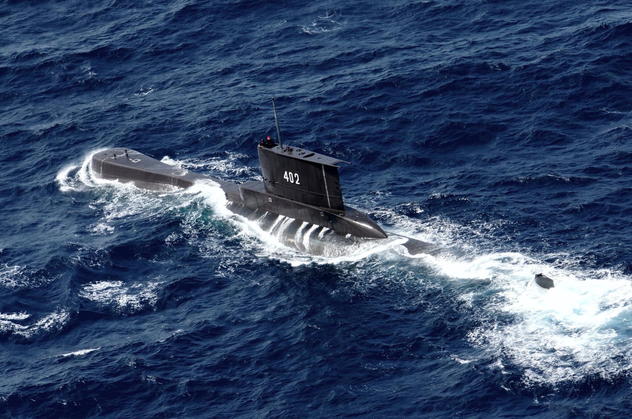 2048x1360 Indonesian Navy Submarine Is Missing With 53 People on Board
