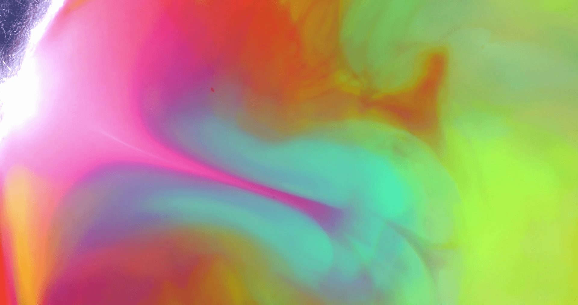 1920x1013 Light Tie Dye Wallpaper