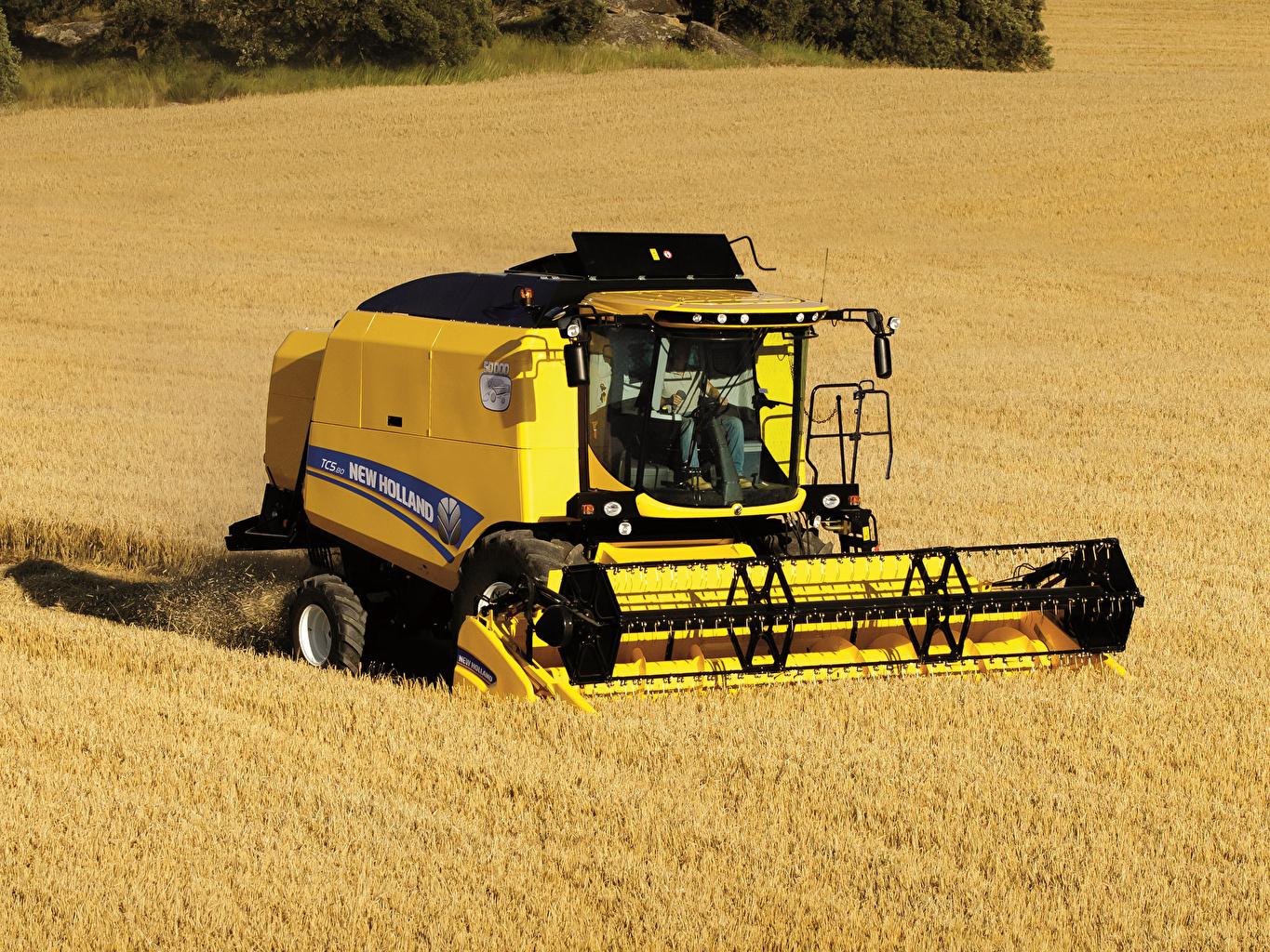 1365x1024 image Agricultural Machinery Combine Harvester 2014 19 New Holland
