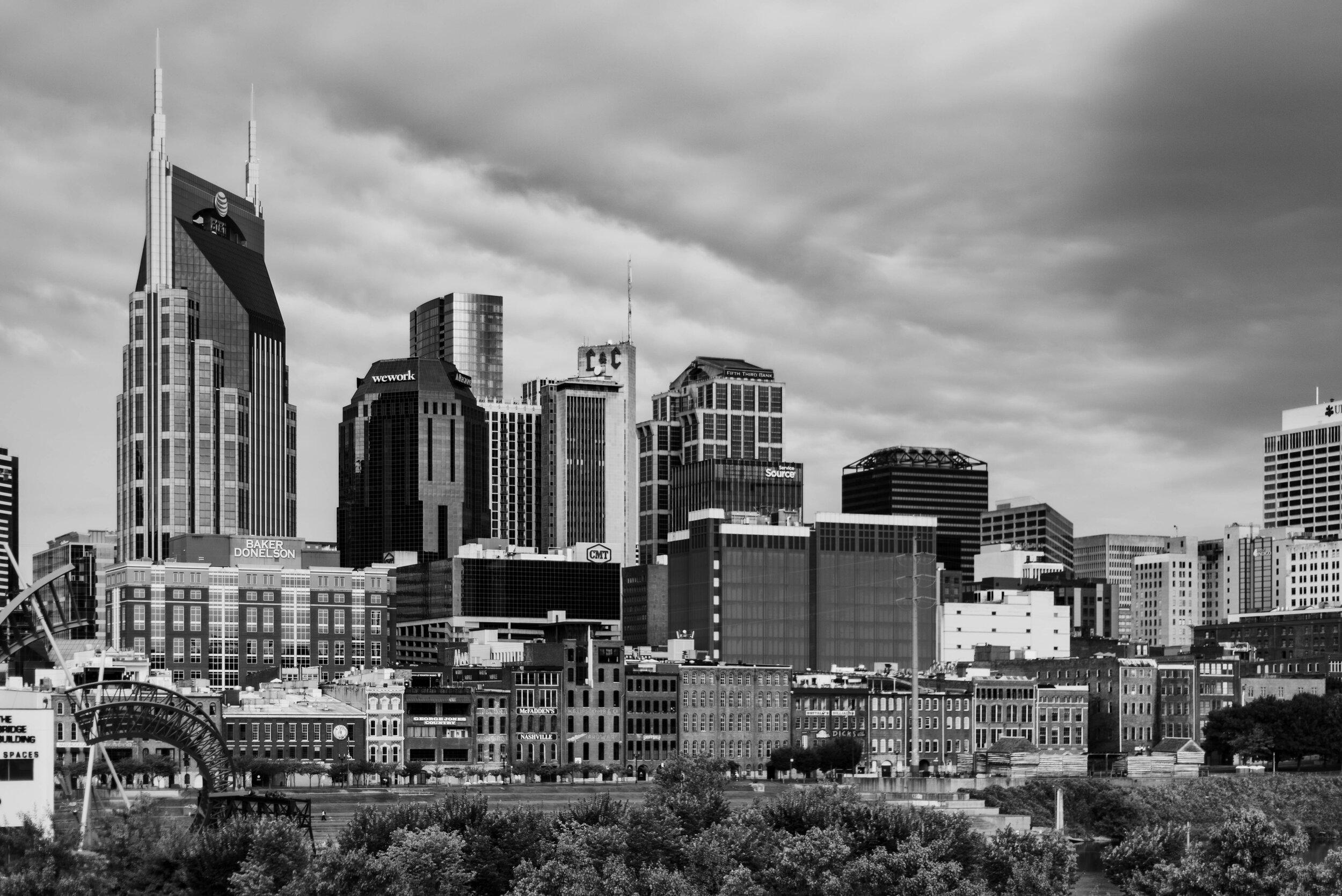 2500x1669 Black and White Nashville Skyline