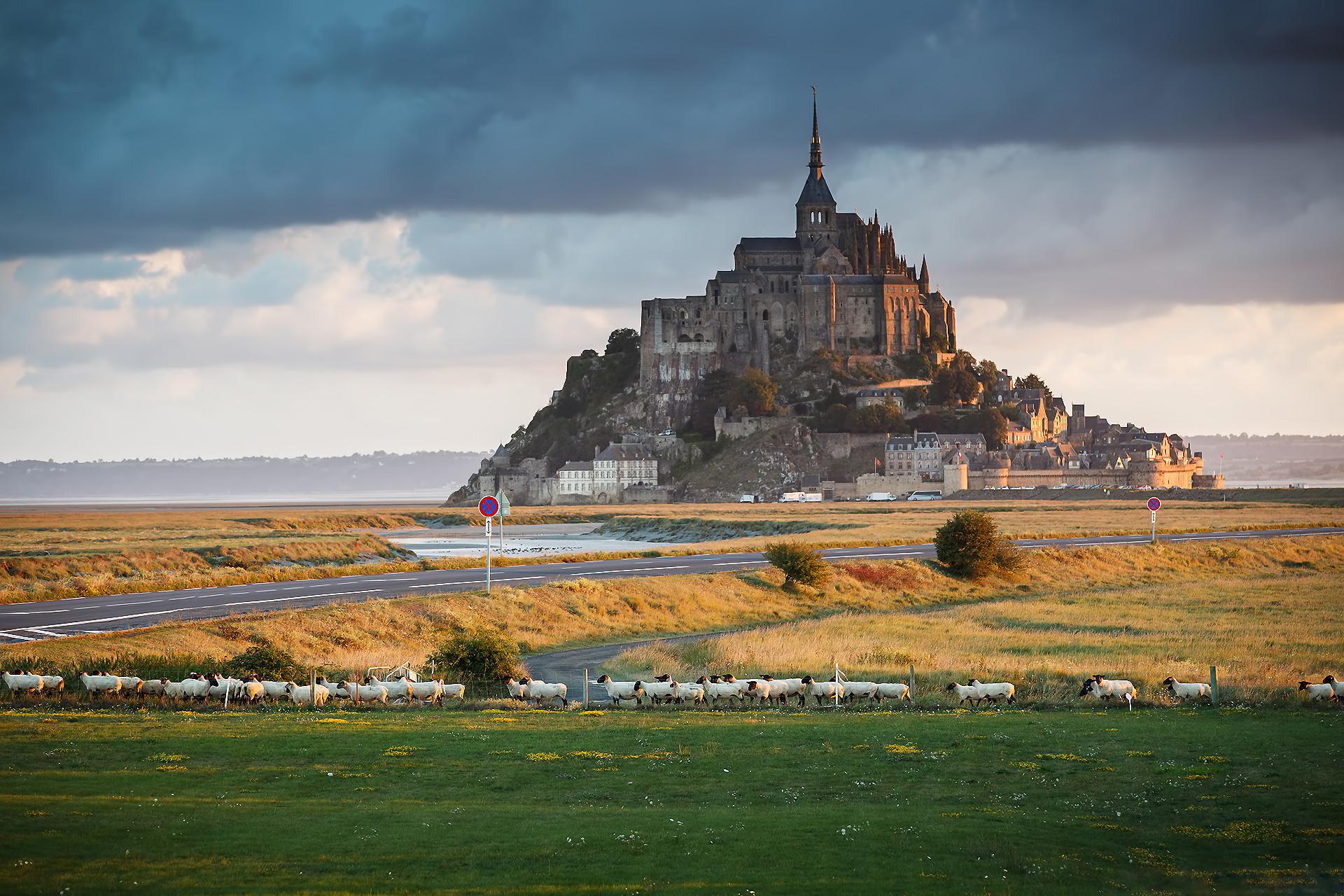 1920x1280 le, Mont saint michel, France, Cathedral, Castle Wallpaper HD / Desktop and Mobile Background