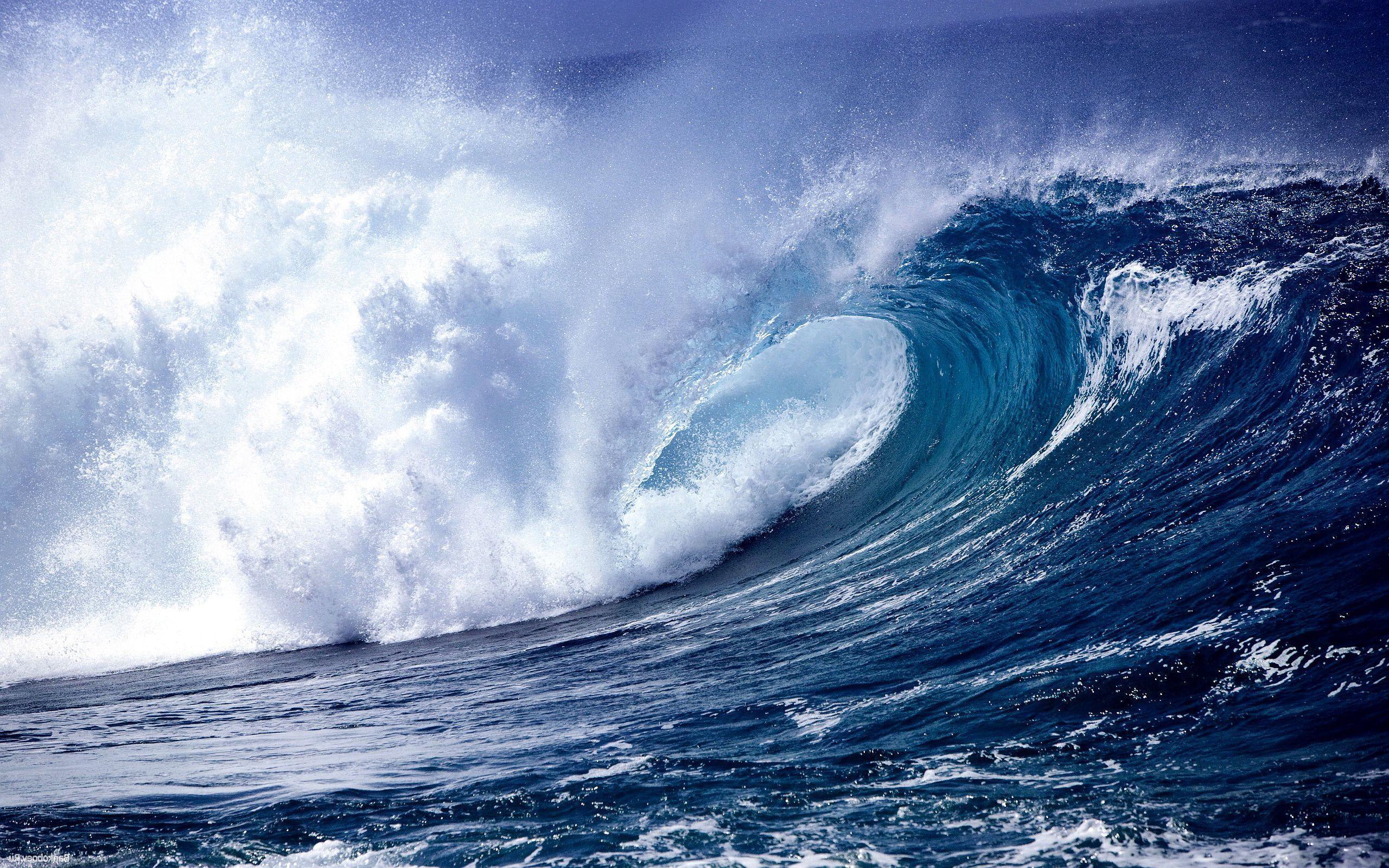 2560x1600 Water Wave Wallpaper