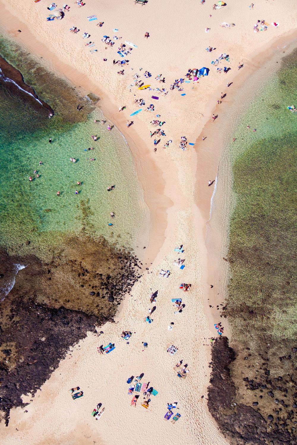 1000x1500 Poipu Beach (Vertical). Gray Malin Fine Art Photography