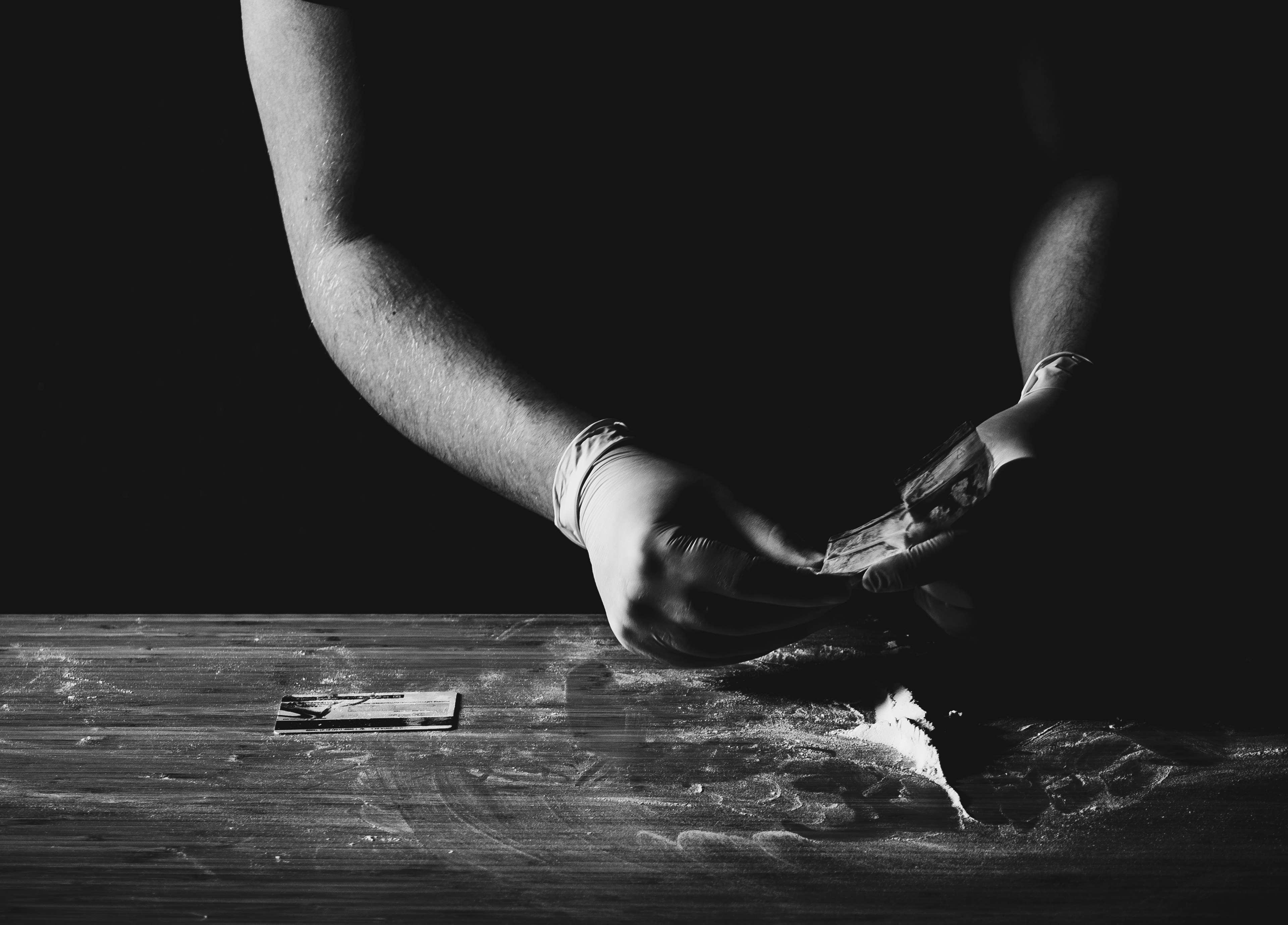 3840x2758 black, black and white, business, cocaine, drug, drugs, hands, human, mysterious, mystery, people, table, white 4k wallpaper