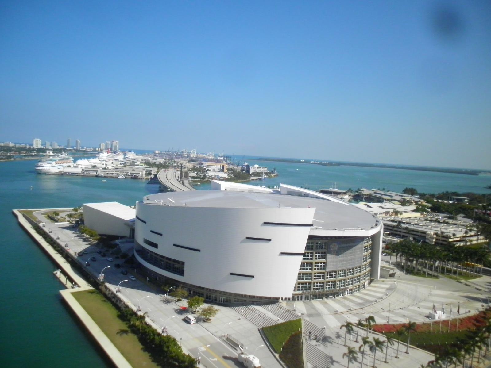 1600x1200 AMERICAN AIRLINES ARENA MIAMI