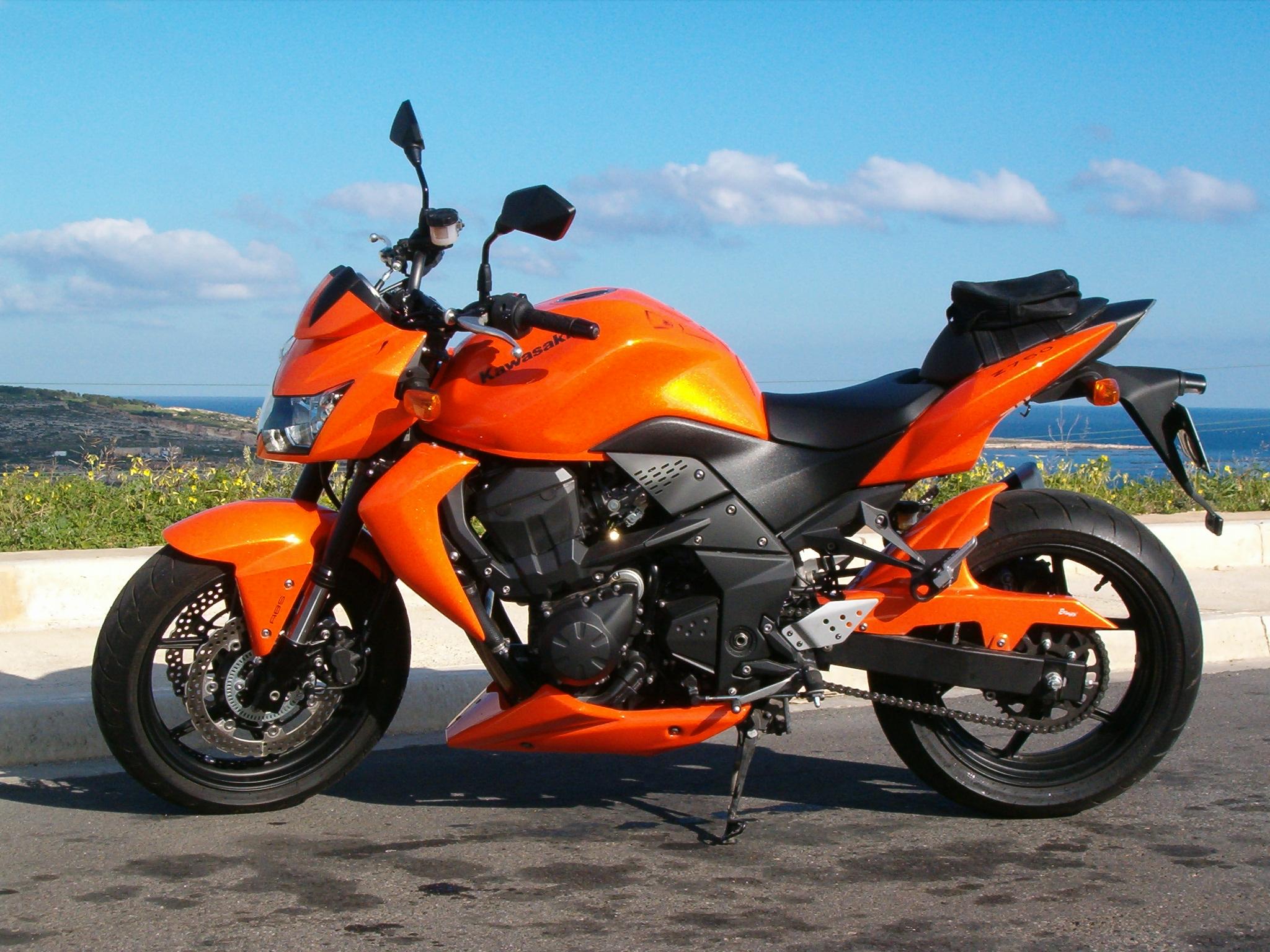 2048x1536 Z750 ABS