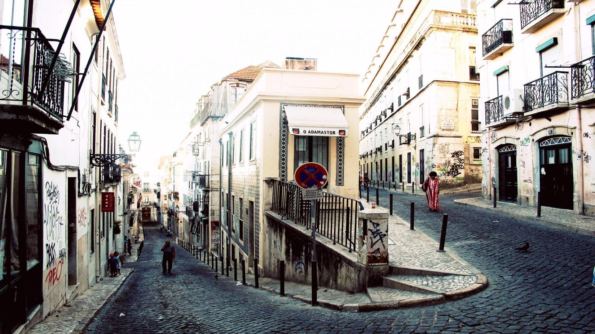1920x1080 Streets of lisbon HD wallpaper