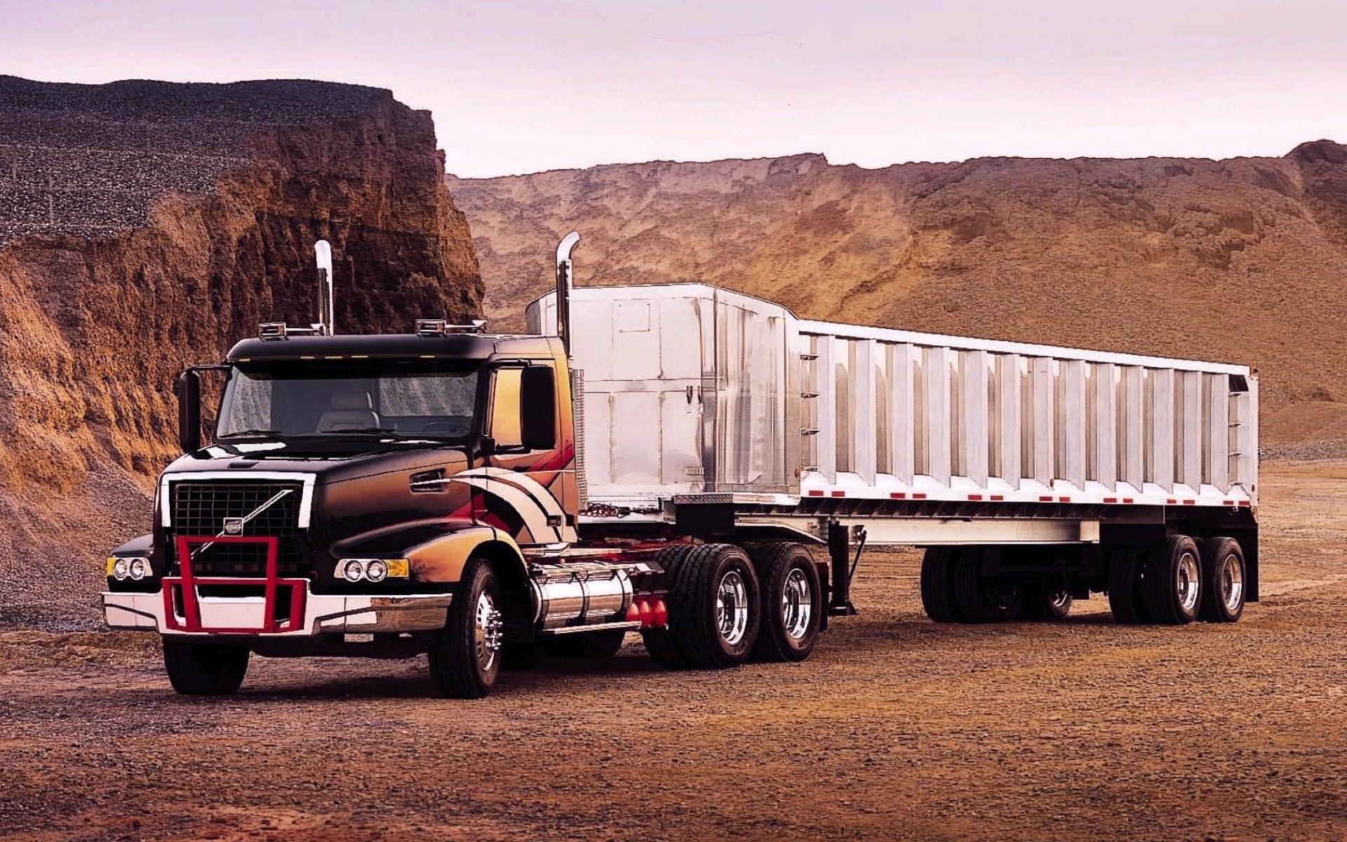 1920x1200 HD Big Truck Wallpaper Free