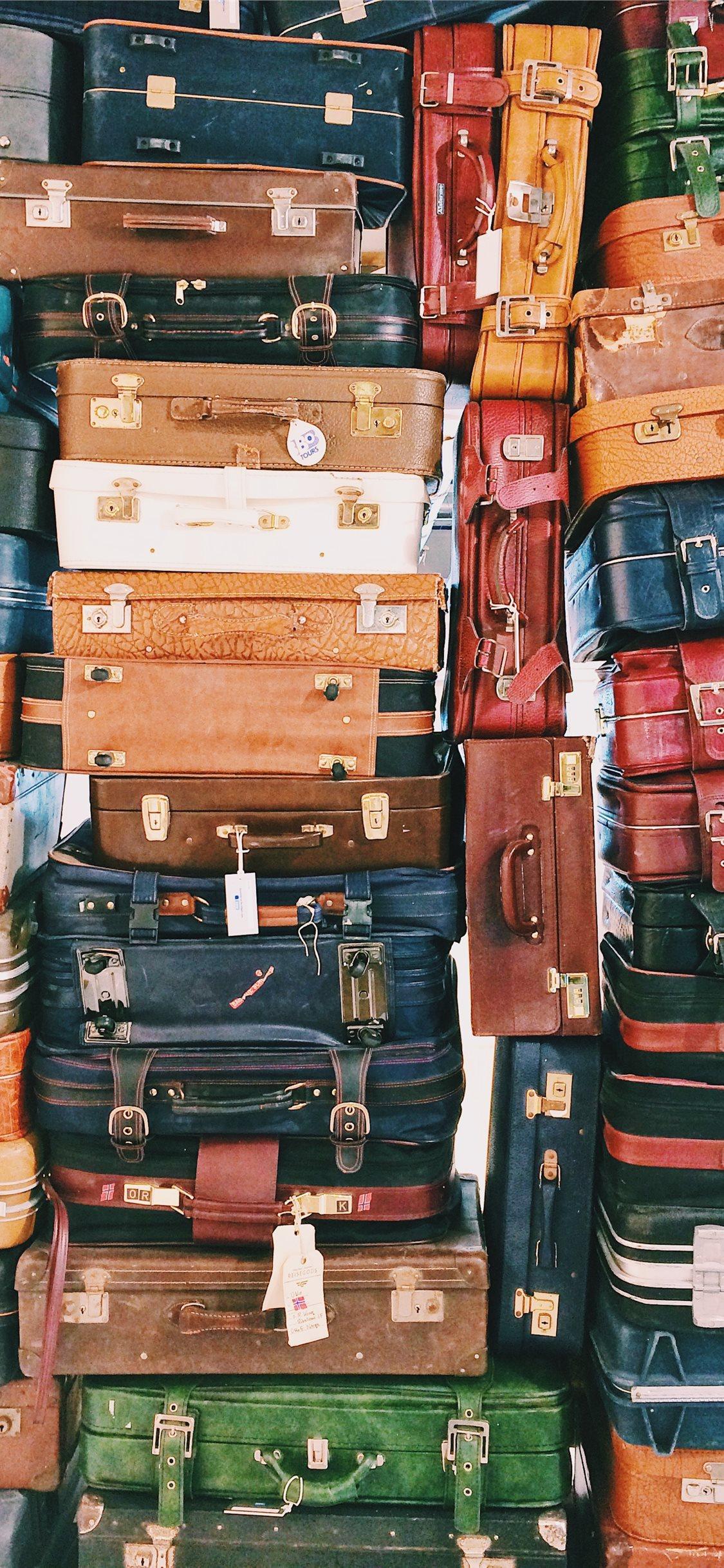 1125x2436 Best Travel iPhone 11 HD Wallpaper
