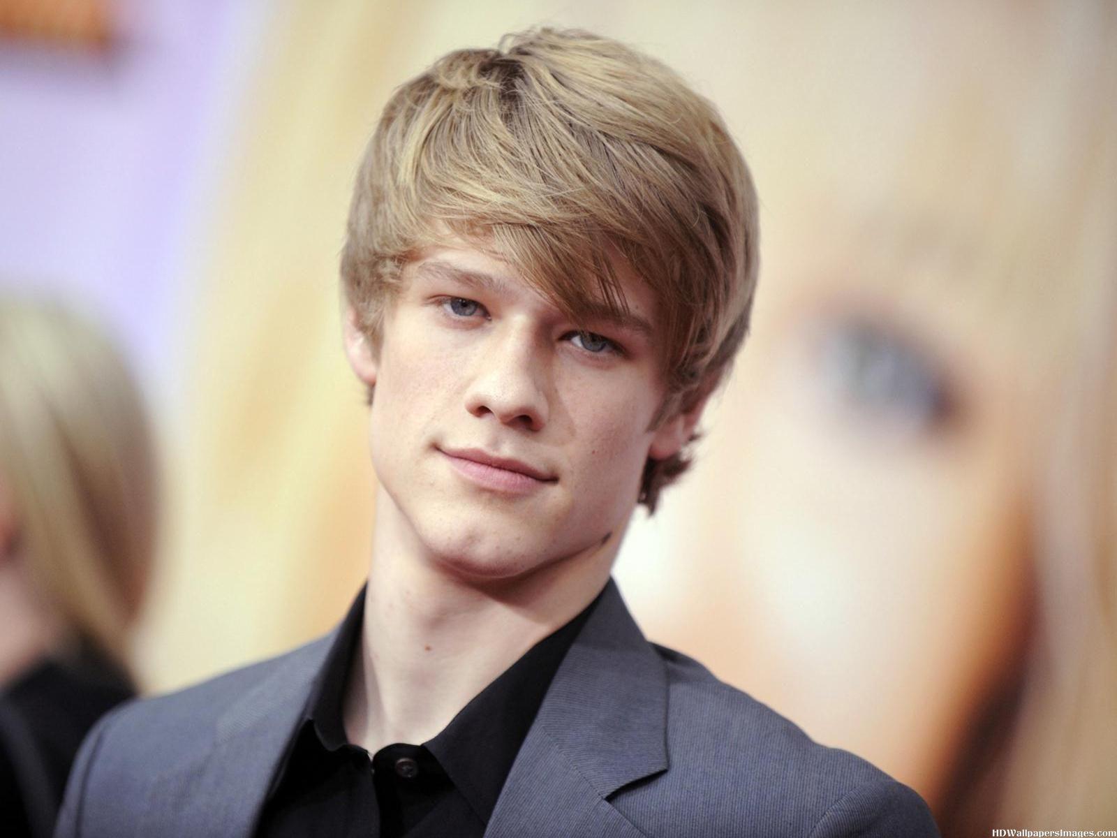 1600x1200 Lucas Till 2014 Image. HD Wallpaper Image. Meninos bonitos, Fotos, Meninas