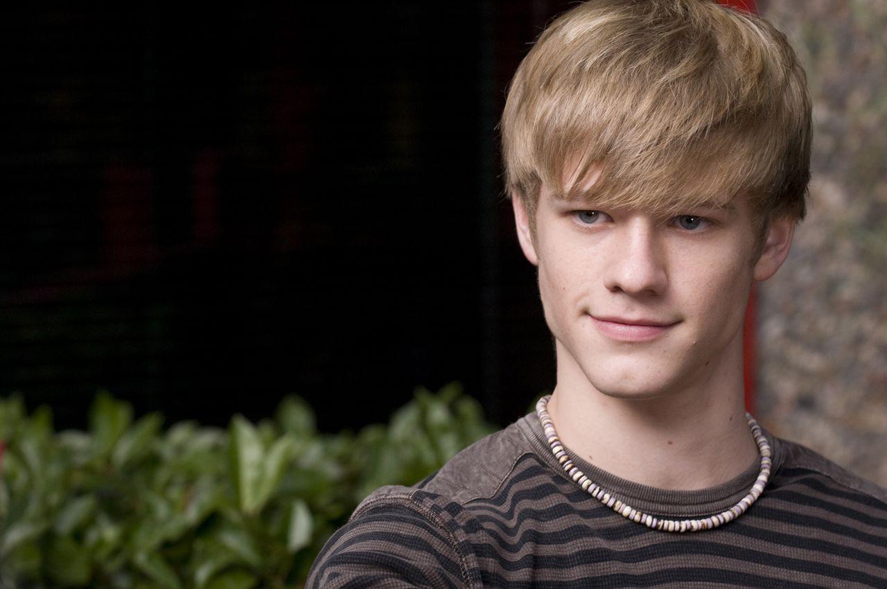 1280x850 Lucas Till HD