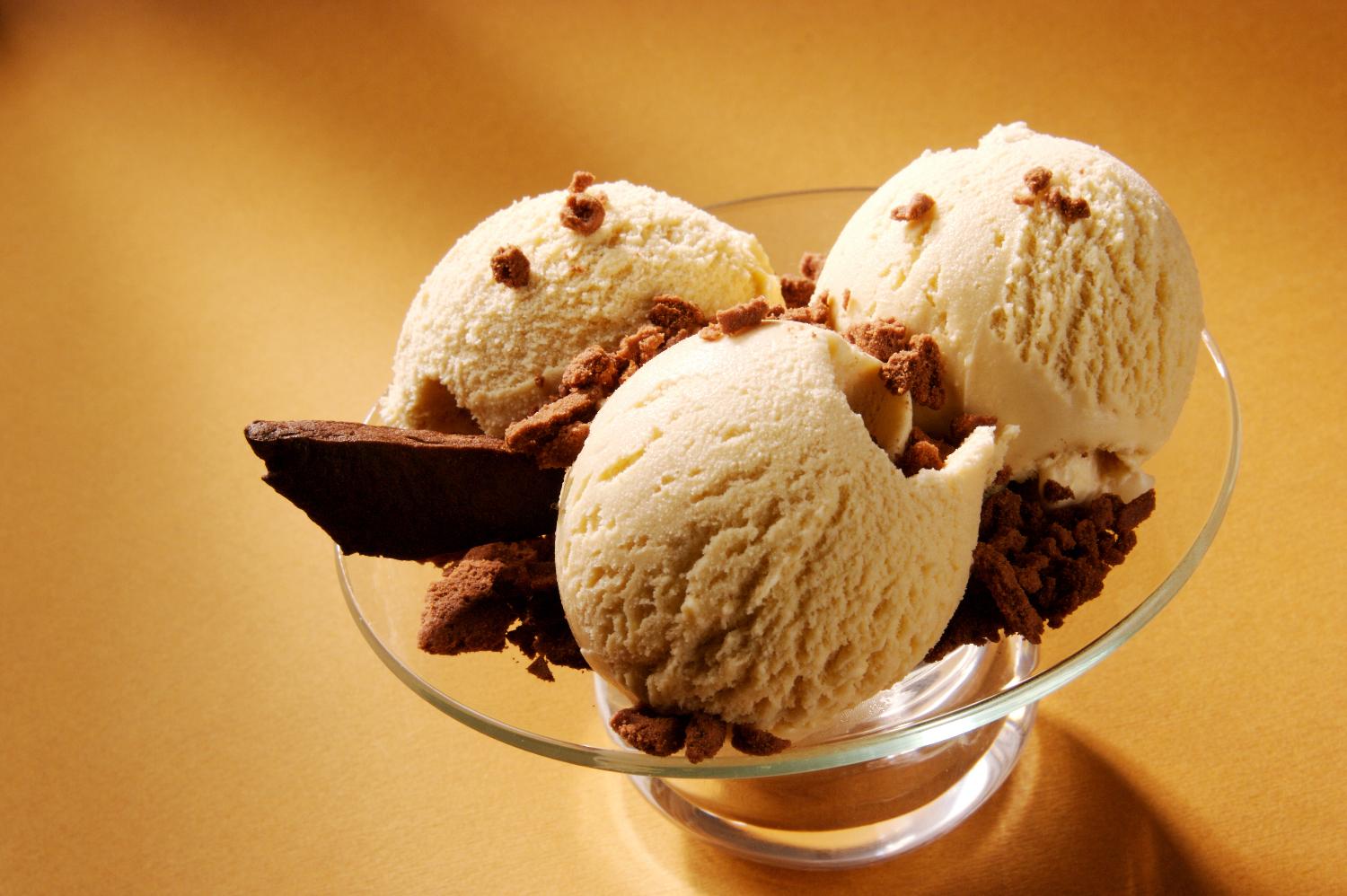 1500x998 Apple Ice Cream Art