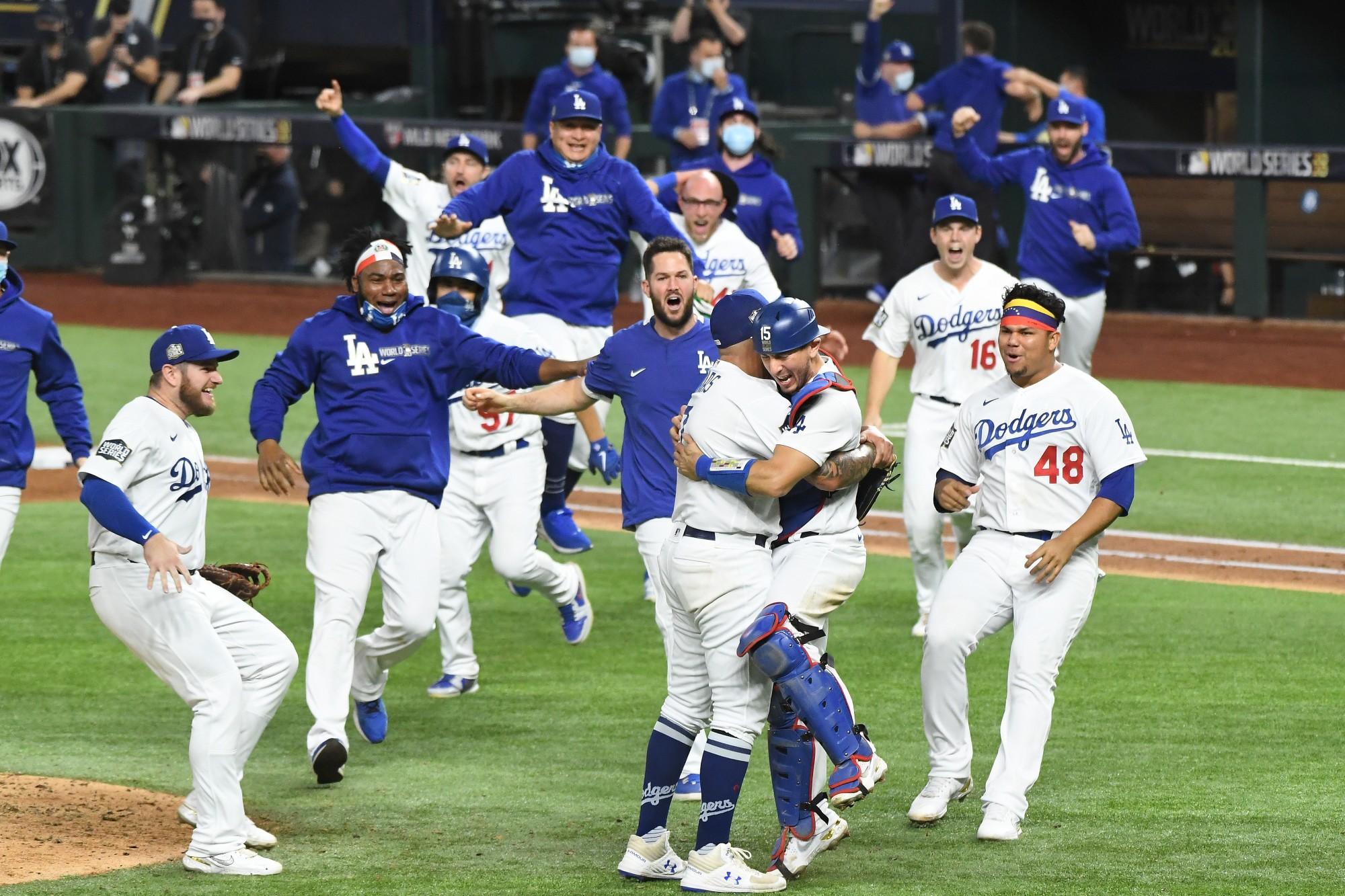 2000x1333 Photos: Dodgers defeat Rays to capture World Series title Angeles Times