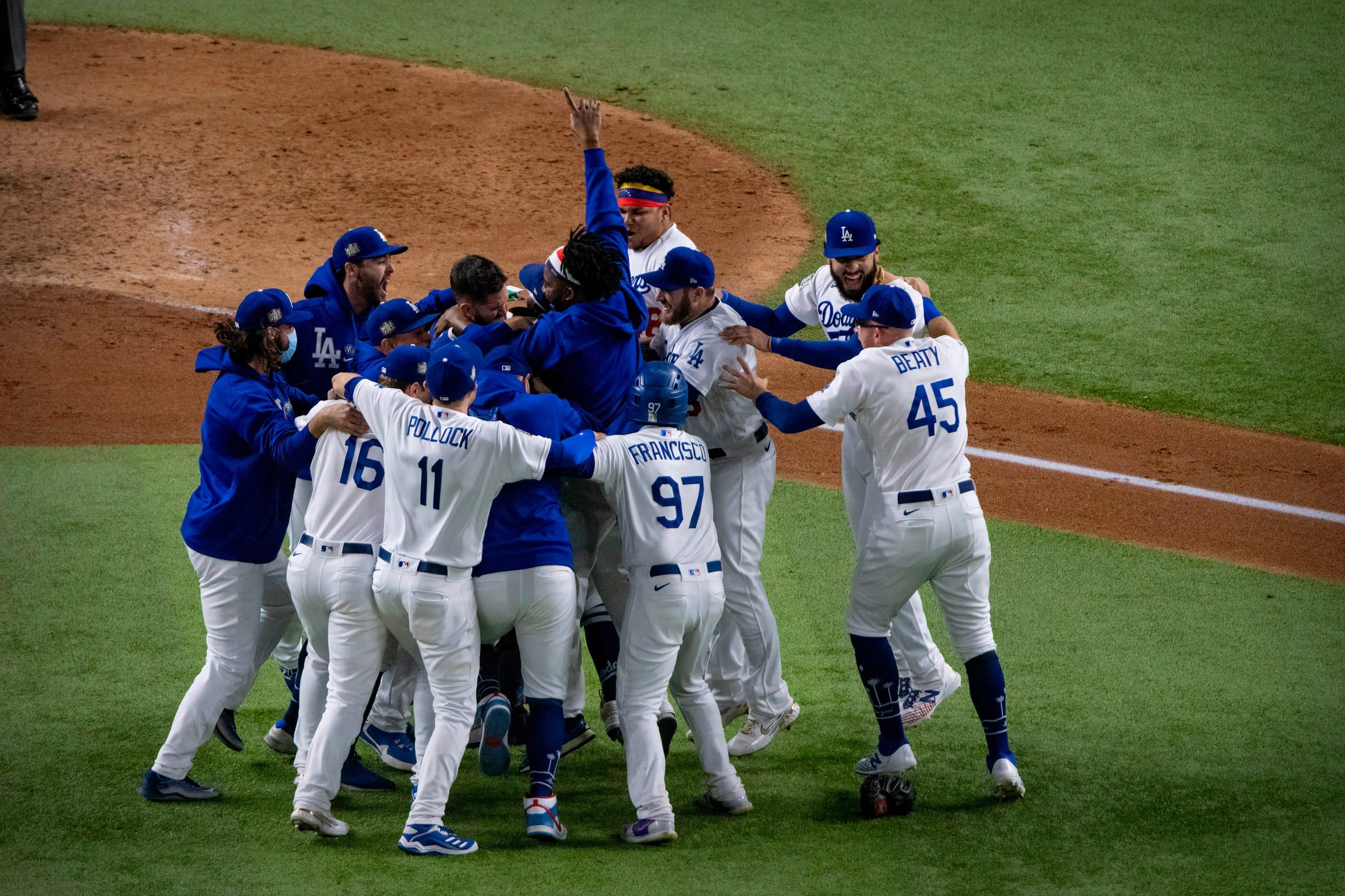 2560x1706 World Series photo; Best shots from Dodgers vs. Rays