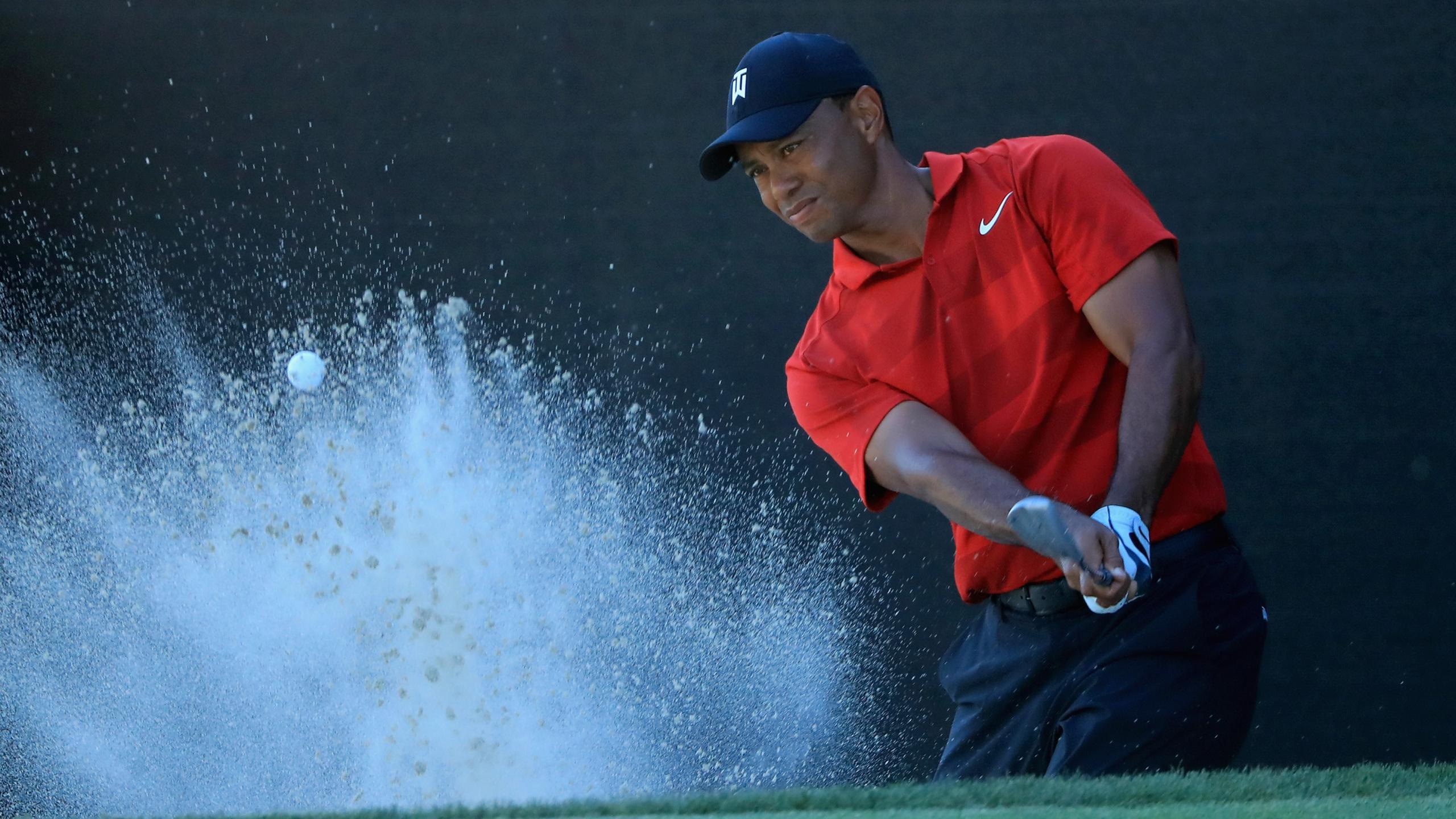2560x1440 A Must See Masters With Tiger Woods Back Among The Best