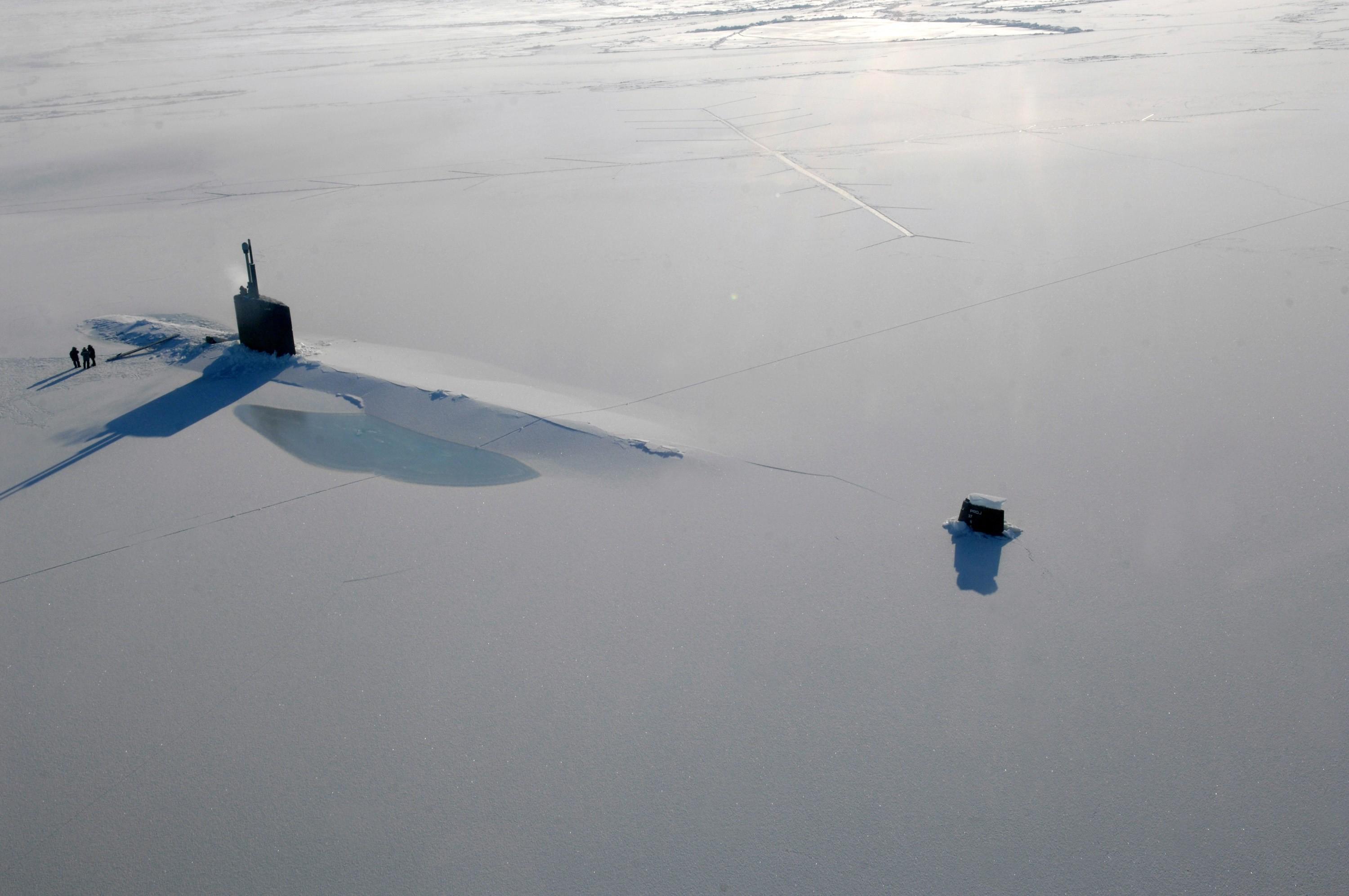 3000x1993 Nuclear Submarines Submarine Military Ice Snow Vehicle Arctic Wallpaper:3000x1993