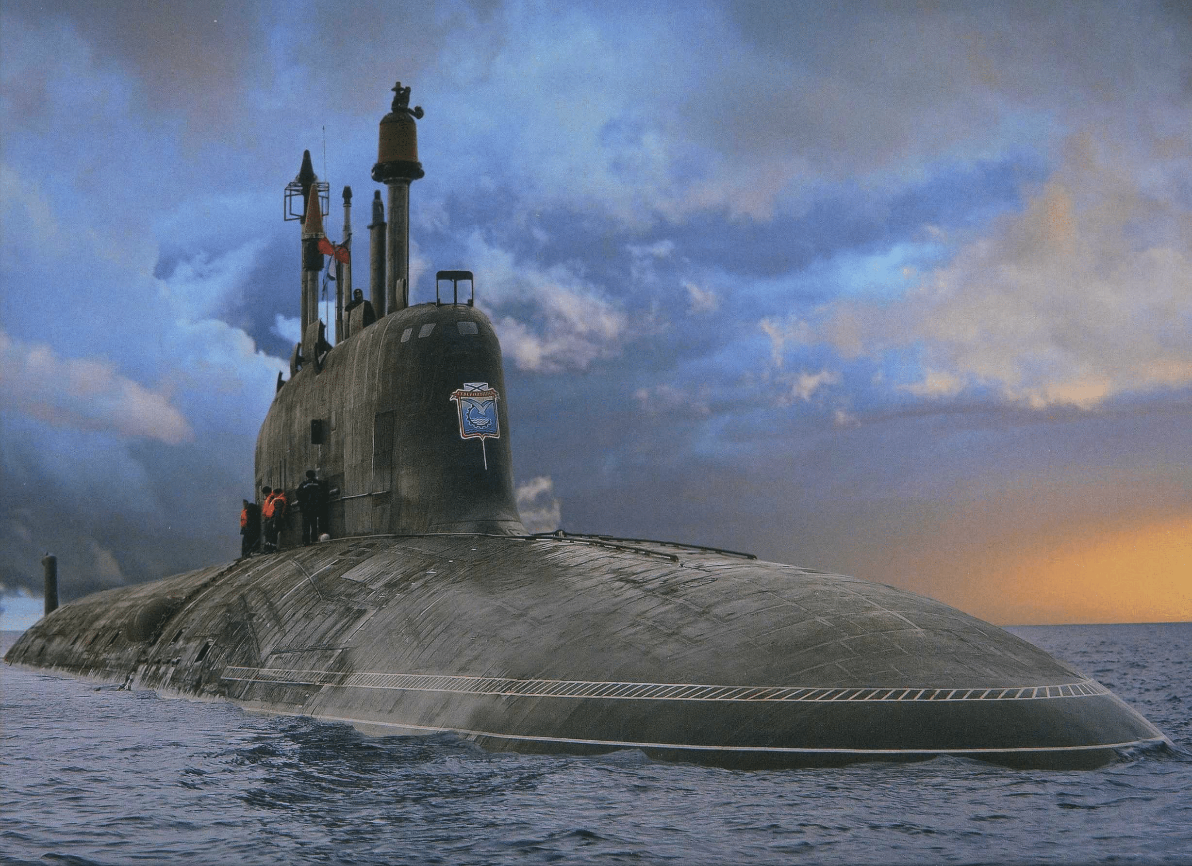 2456x1785 Military Submarine Wallpaper:2456x1785