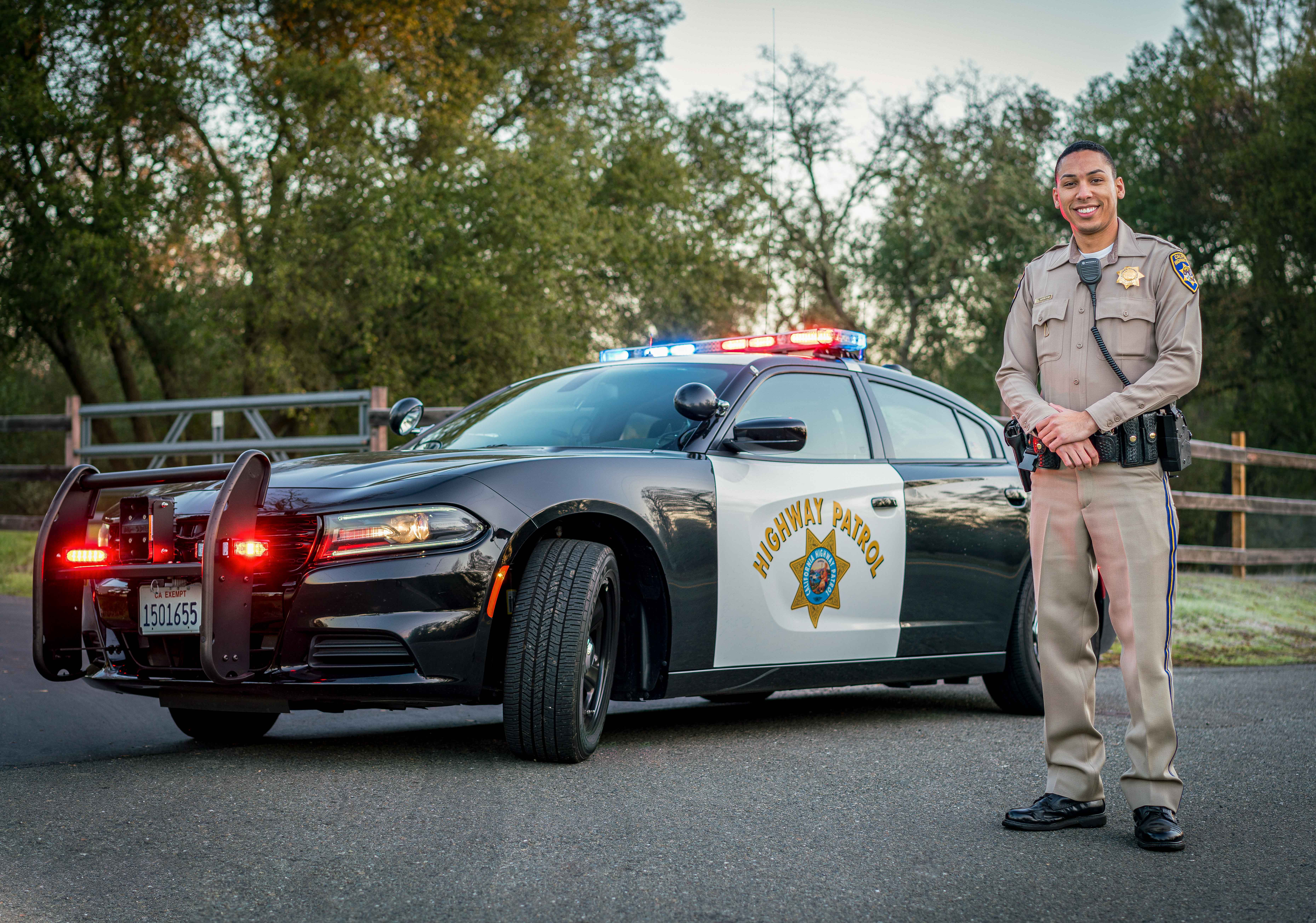 7435x5215 California Highway Patrol Officer