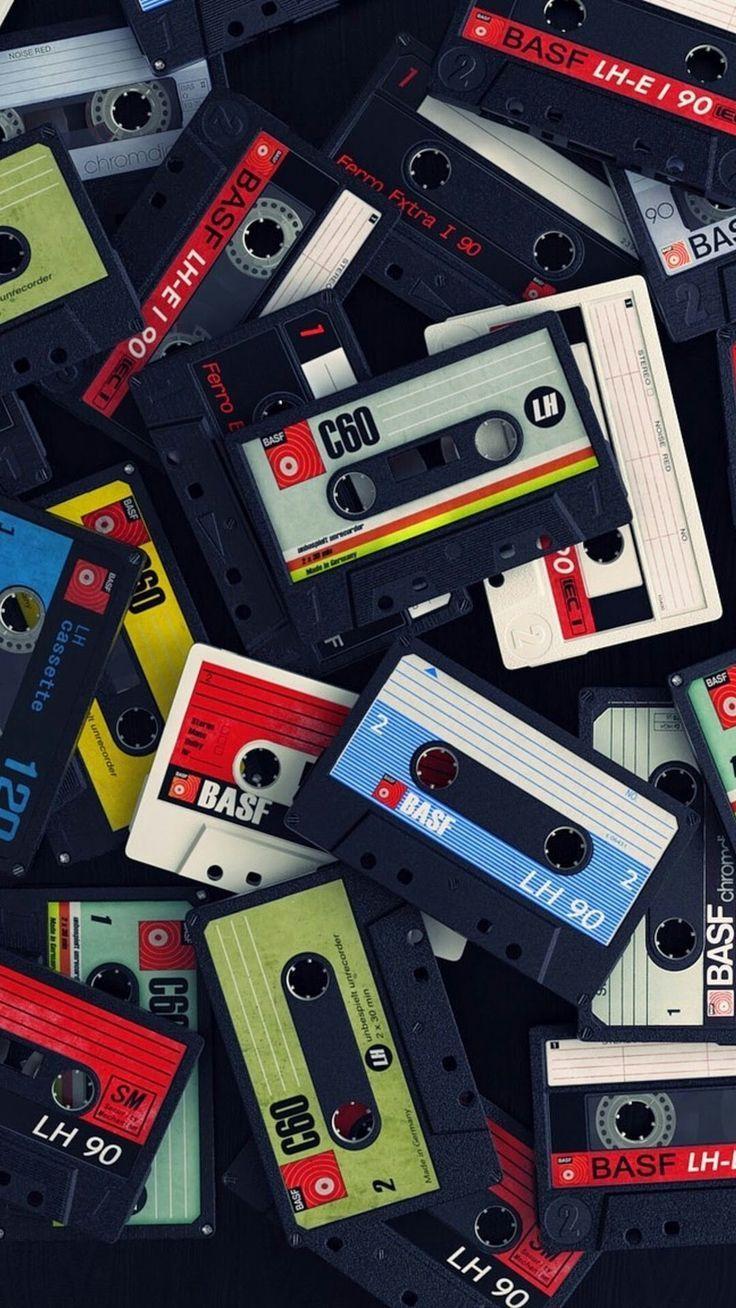 736x1308 Vintage Cassette Wallpaper