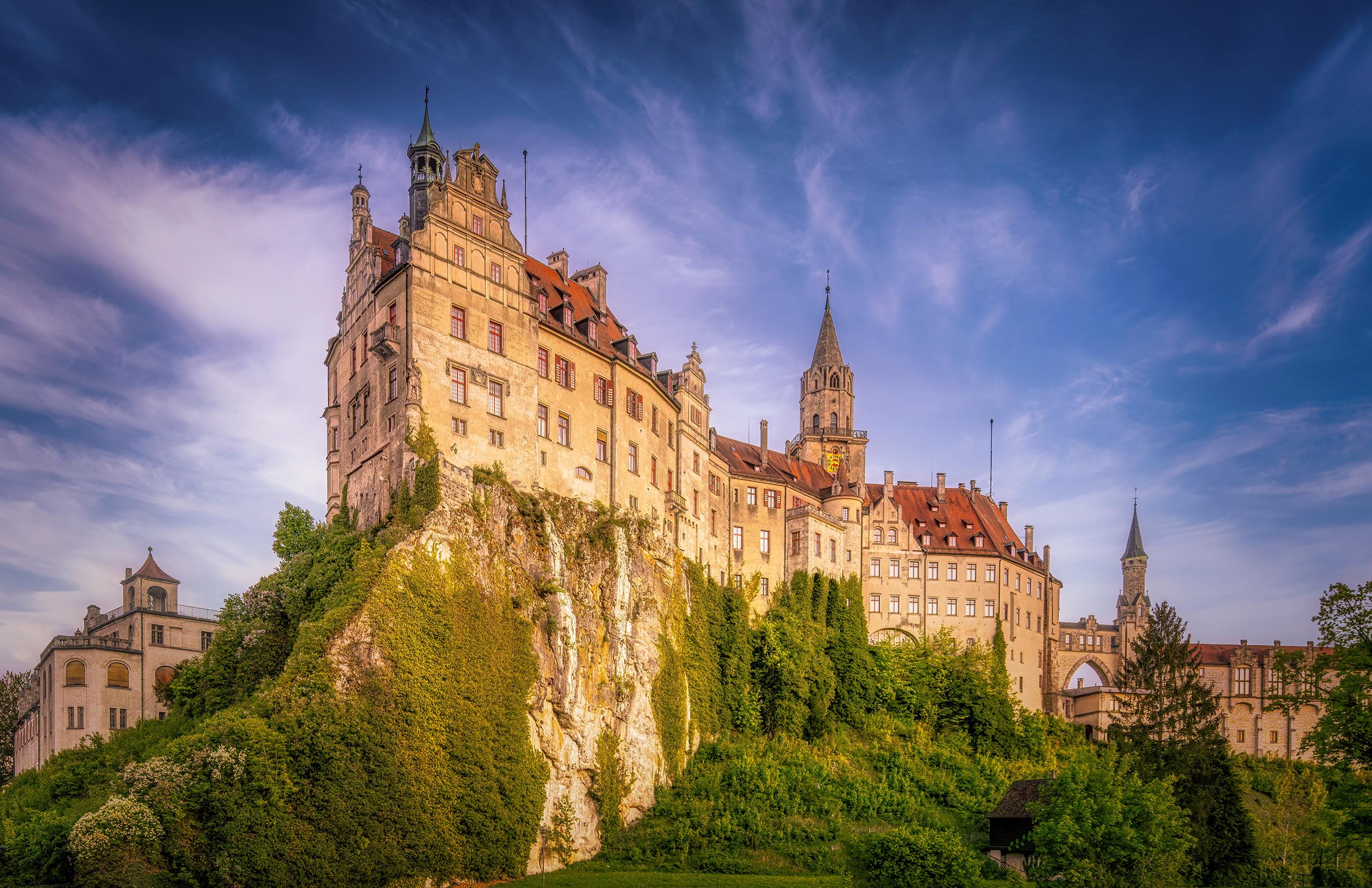 2550x1650 Desktop Wallpaper Germany Hohenzollern Castle Crag castle 2550x1650