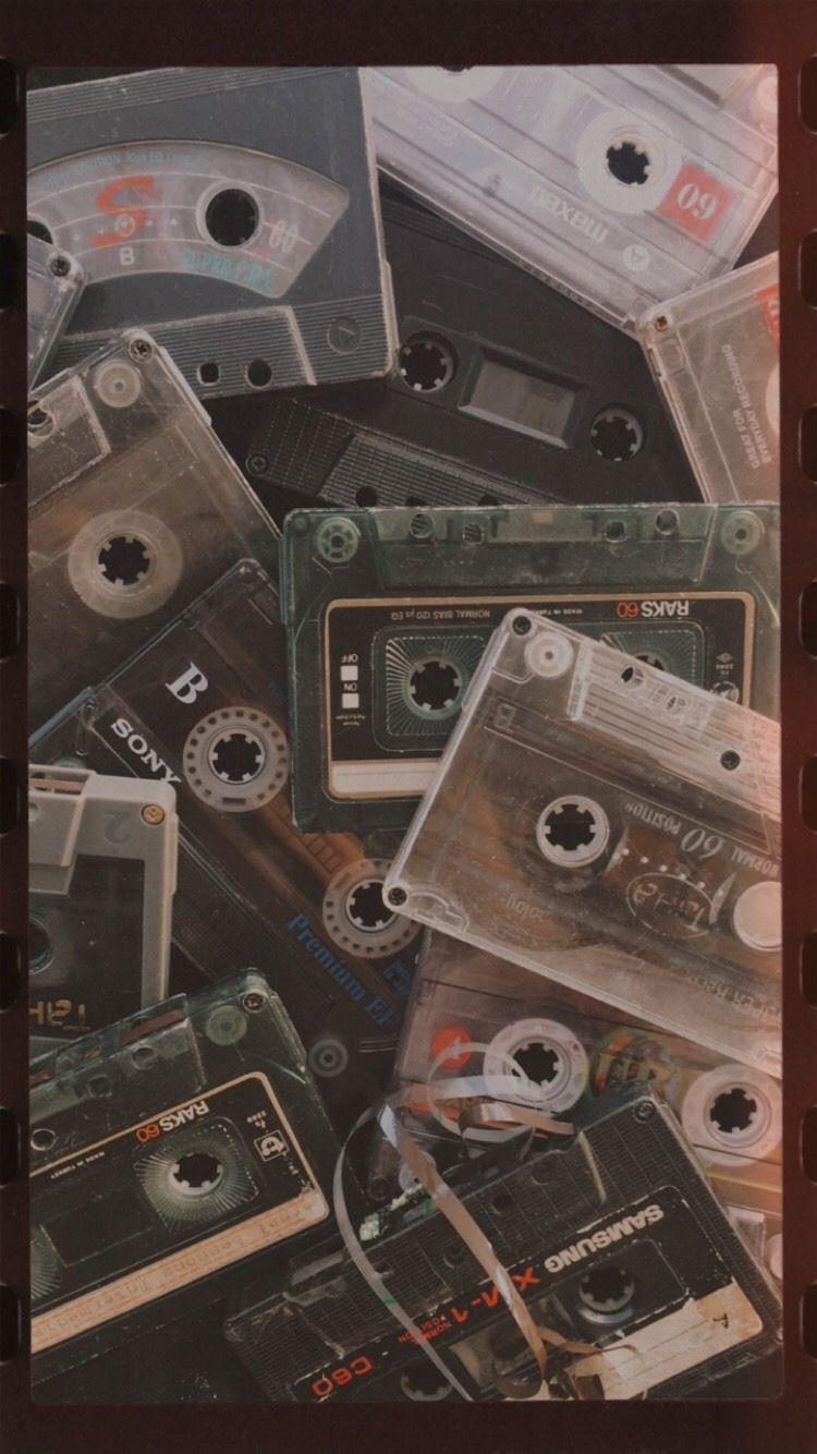 750x1334 Cassette tape. Picture collage wall, Wallpaper vintage, Art collage wall