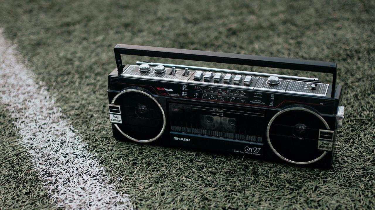 1280x720 Wallpaper cassette player, retro, vintage, music hd, picture, image
