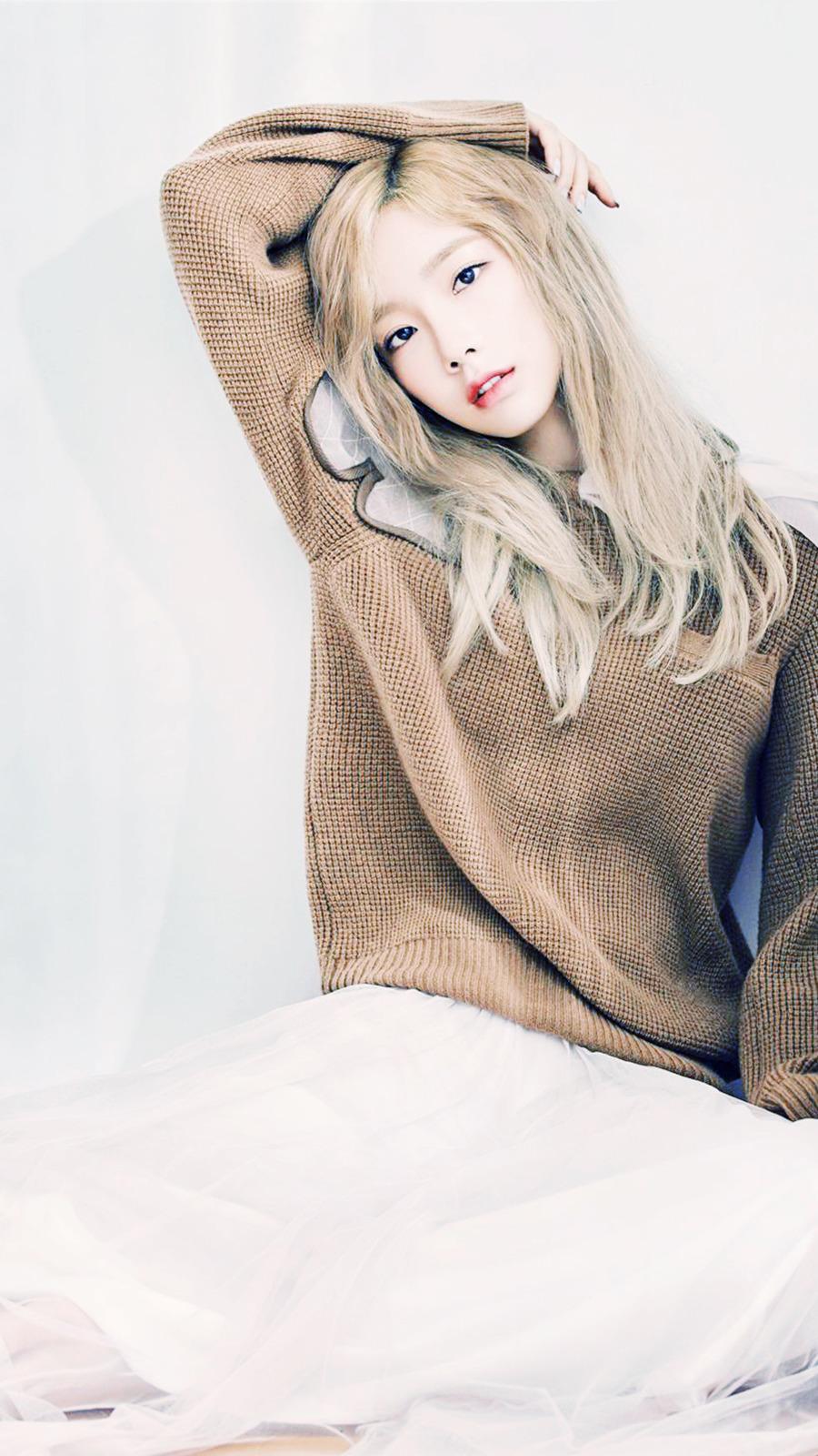 900x1600 Taeyeon mobile BG for you all: SNSD
