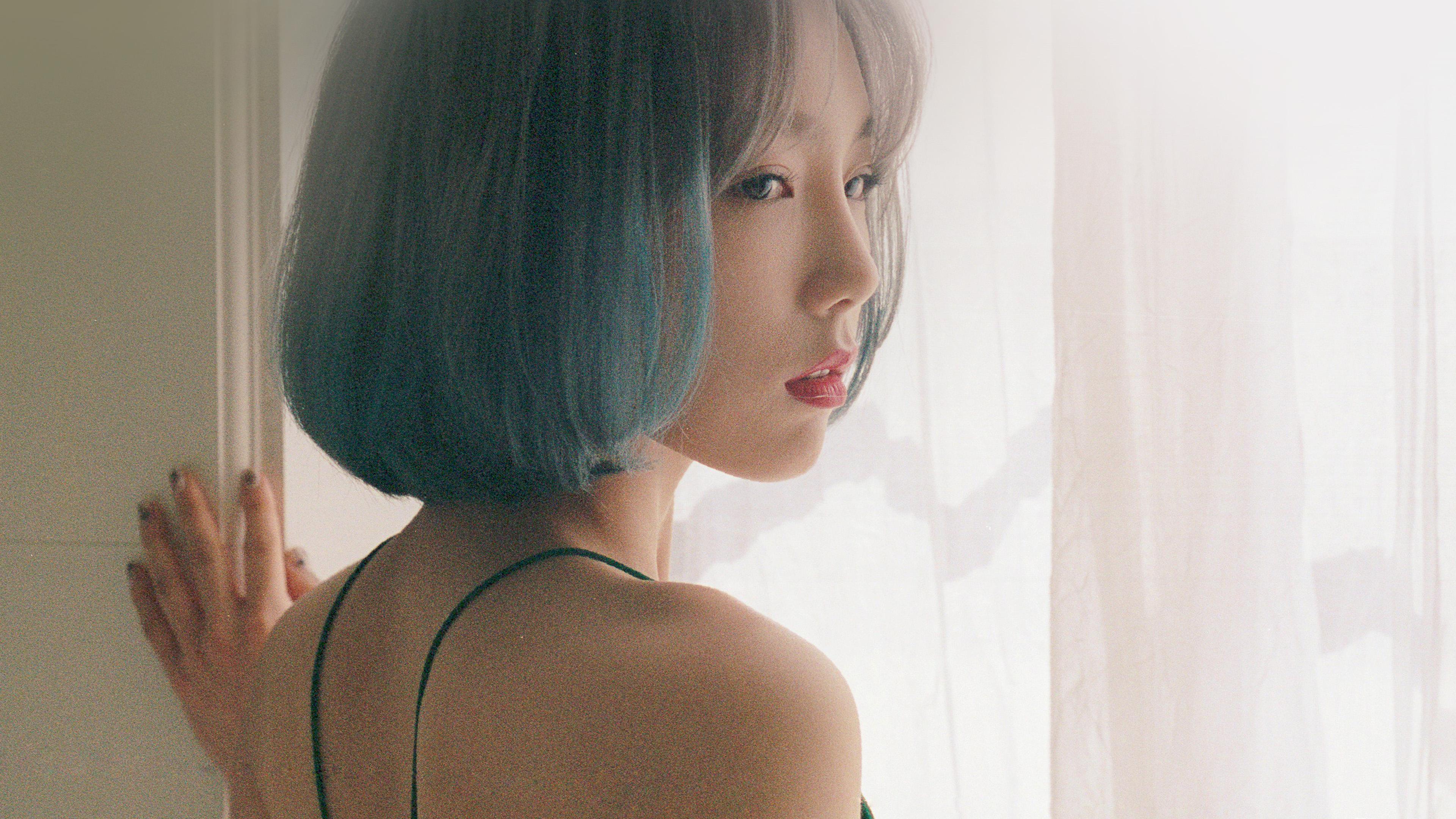3840x2160 Kpop Taeyeon Window Morning Wallpaper