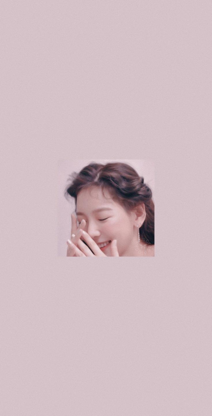 735x1439 taeyeon locks