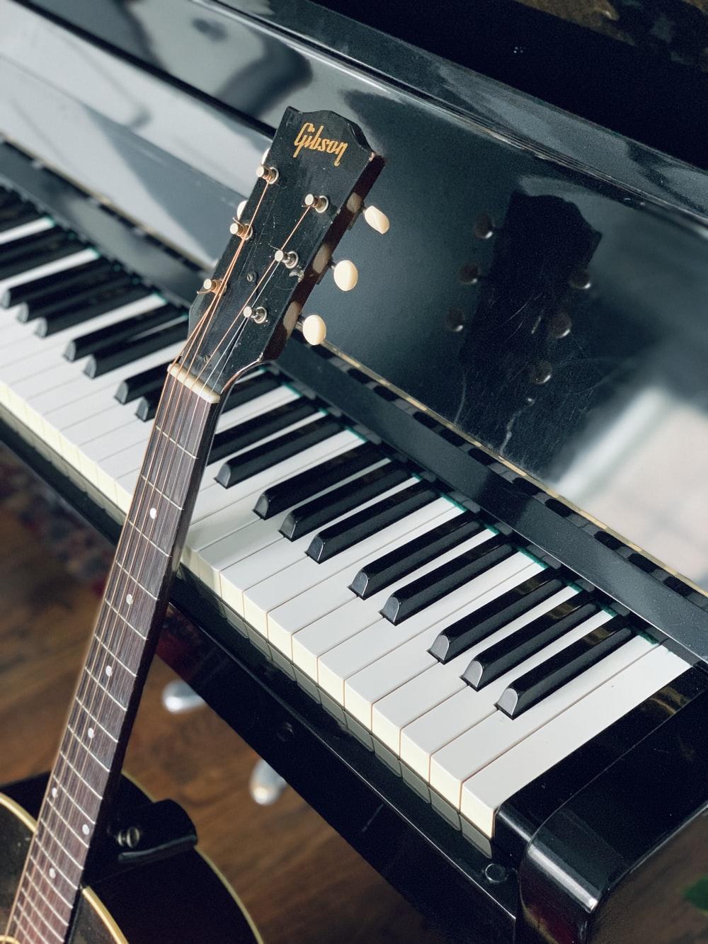 1000x1333 Vintage Piano Picture. Download Free Image