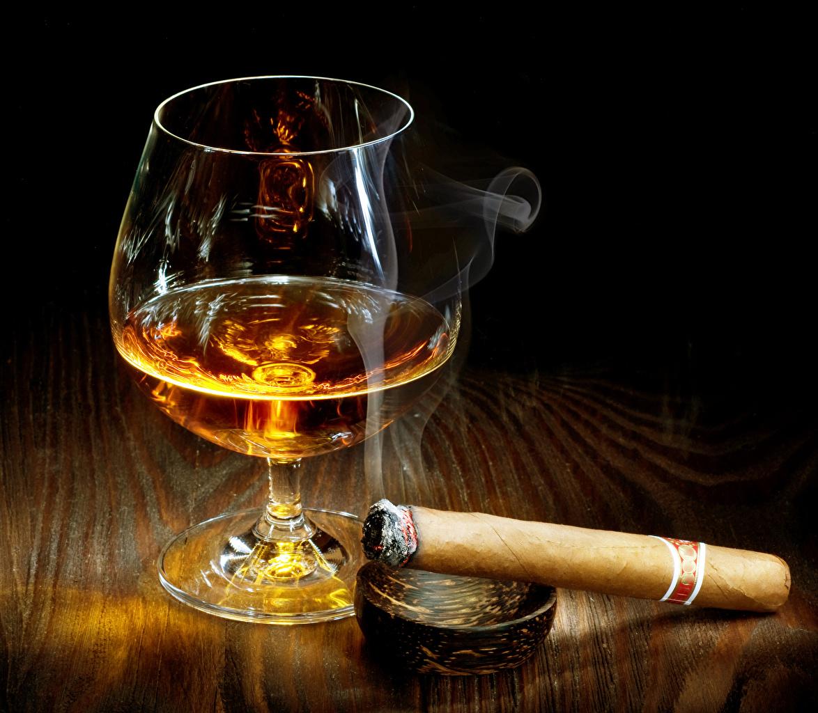 1174x1024 Photos Cigar Alcoholic drink Food Smoke Stemware
