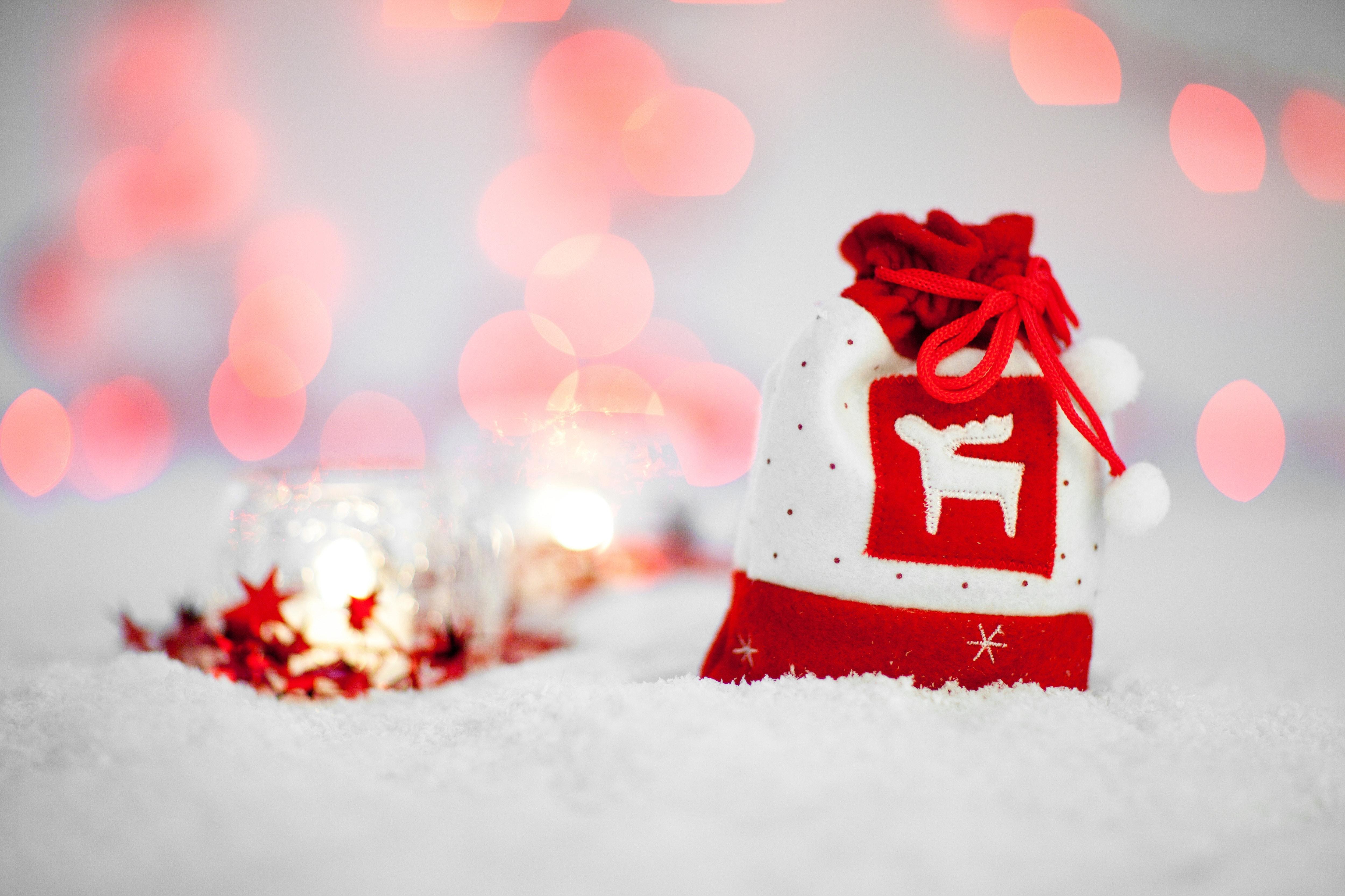 5000x3333 Super Big and Beautiful Christmas photo that you can use as wallpaper