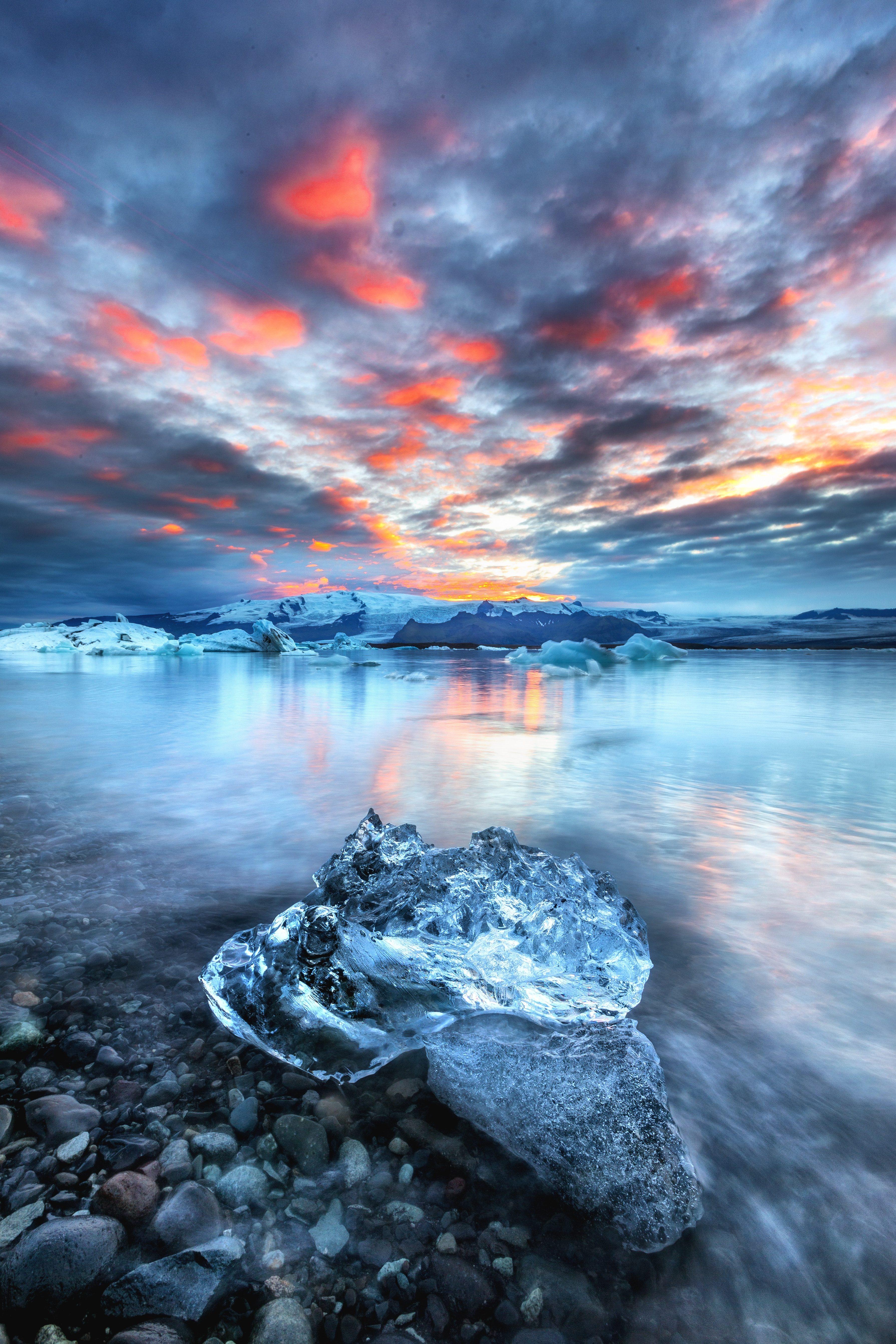 3579x5368 Iceberg iPhone Wallpaper
