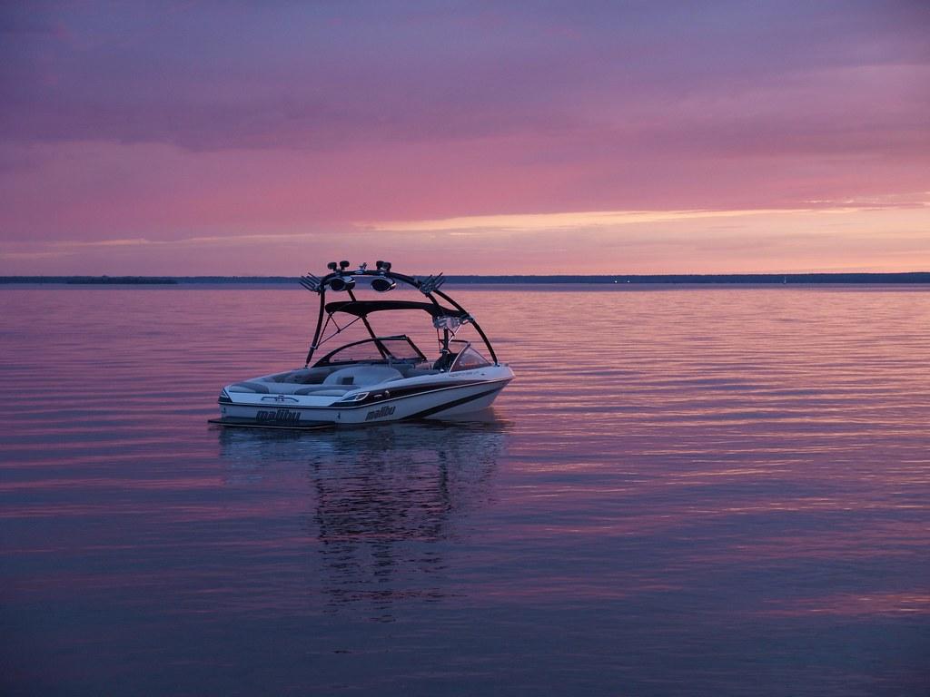 1024x768 Sun Setting on Skippen Family Malibu Boat. This Malibu Boat