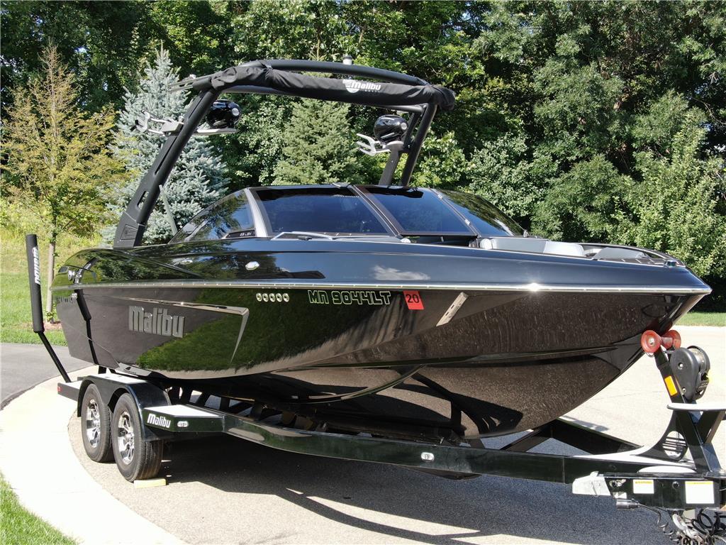 1024x768 Malibu Wakesetter 23 LSV in Victoria, Minnesota