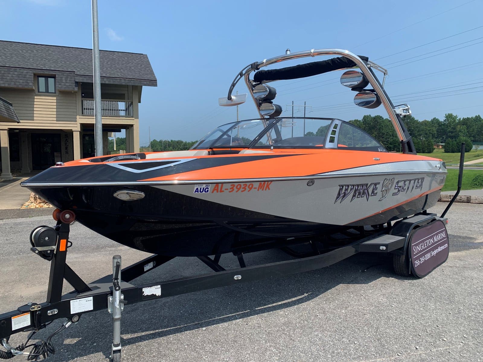 1600x1200 Malibu WAKESETTER 23 LSV. Singleton Marine. Headquartered on Lake Lanier in Buford, GA