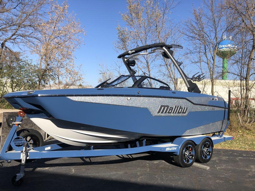 1024x768 Cobalt® Surf Boats. WI. Cobalt® Dealer