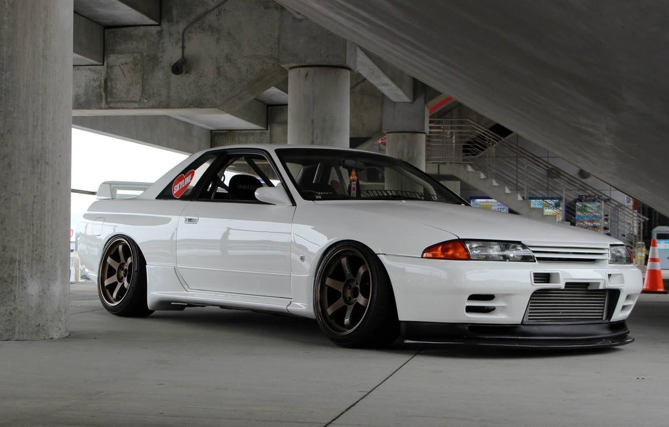 1332x850 Wallpaper nissan, turbo, white, wheels, skyline, japan, jdm, tuning, gtr, front, face, racing, r nismo, datsun image for desktop, section nissan