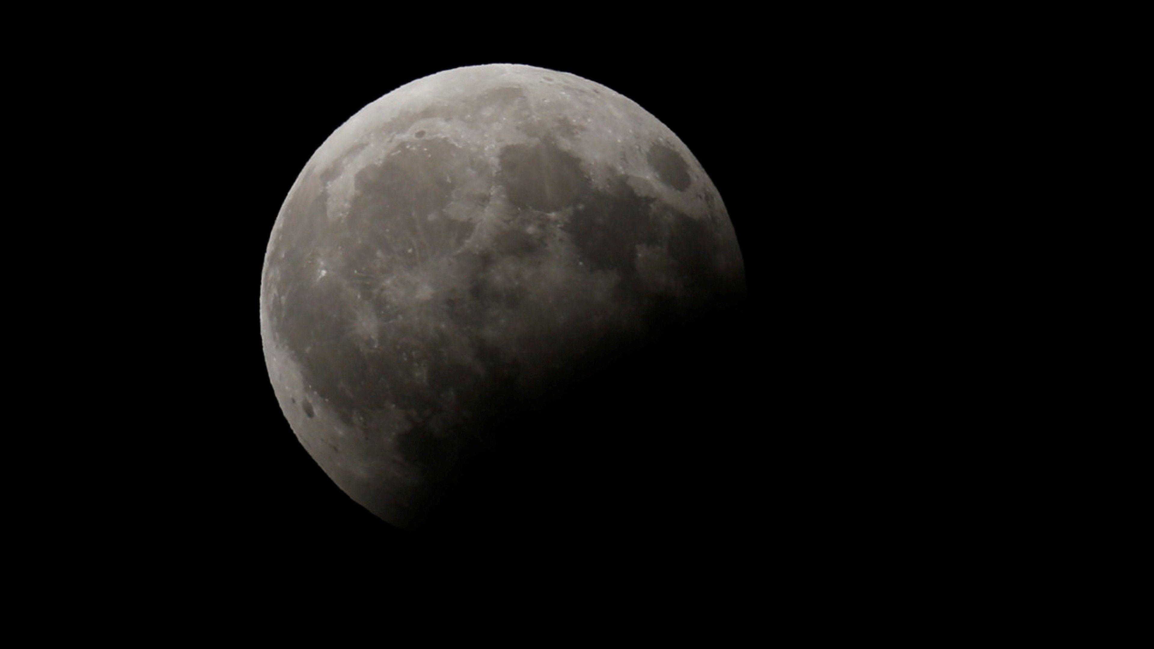 download luna eclipse for mac