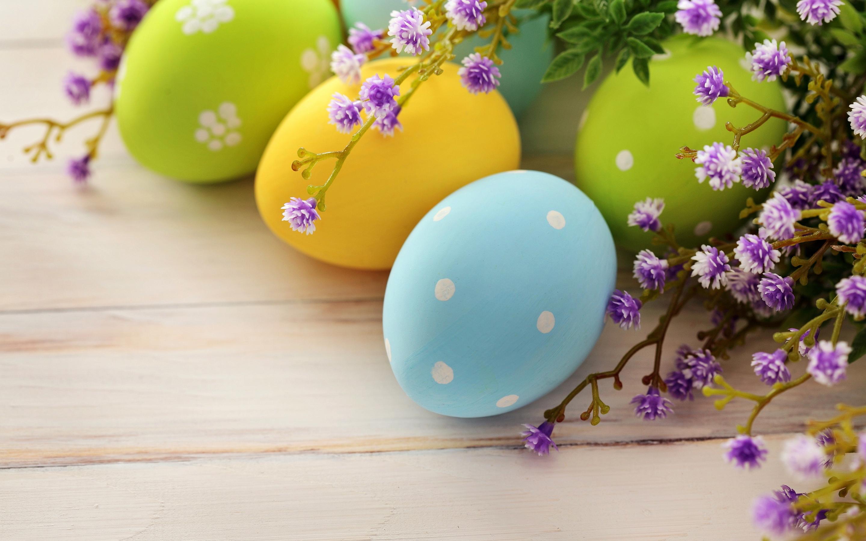 2880x1800 Easter eggs background