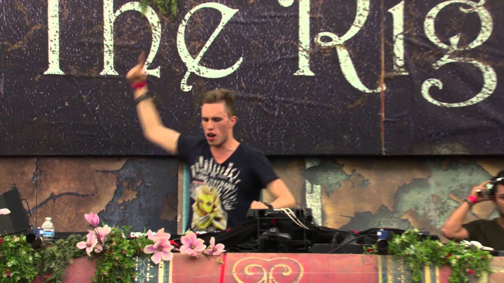 1920x1080 TomorrowWorld 2013