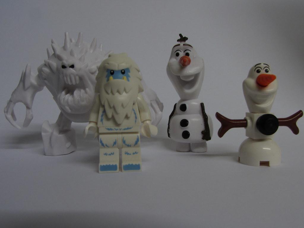 1024x768 Lego Olaf and Lego Abominable Snowman with Frozen Friends