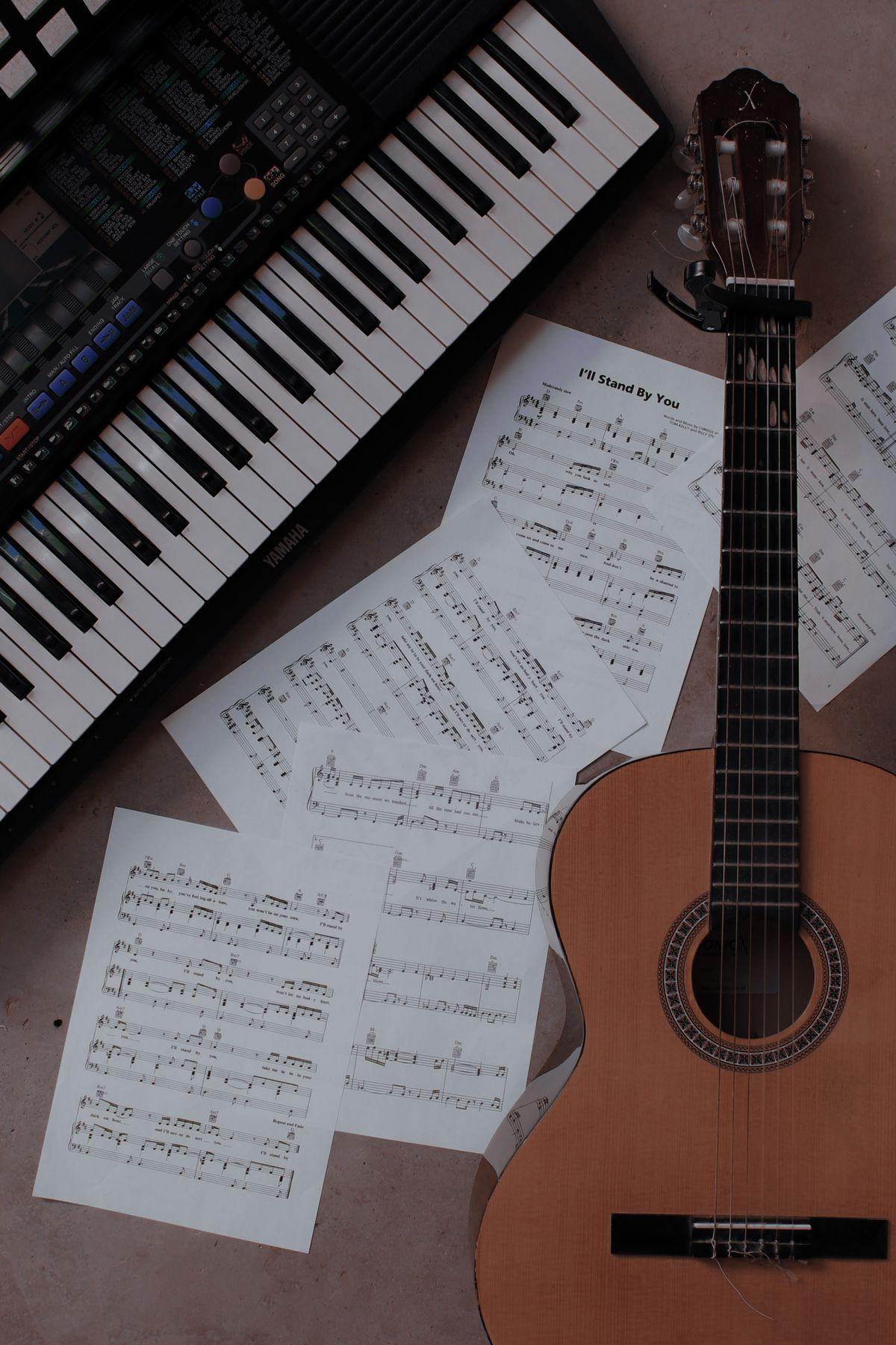 1200x1800 Le Salon de Musique. Music aesthetic, Music wallpaper, Playing guitar