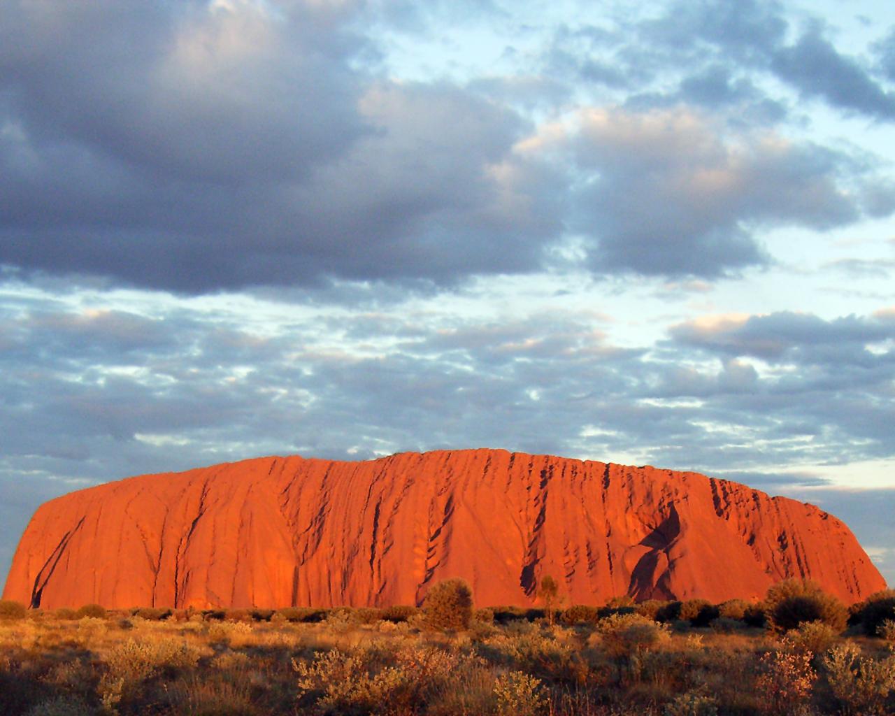 1280x1024 Australia) –Getting to Uluru (Ayers Rock). free download wallpaper